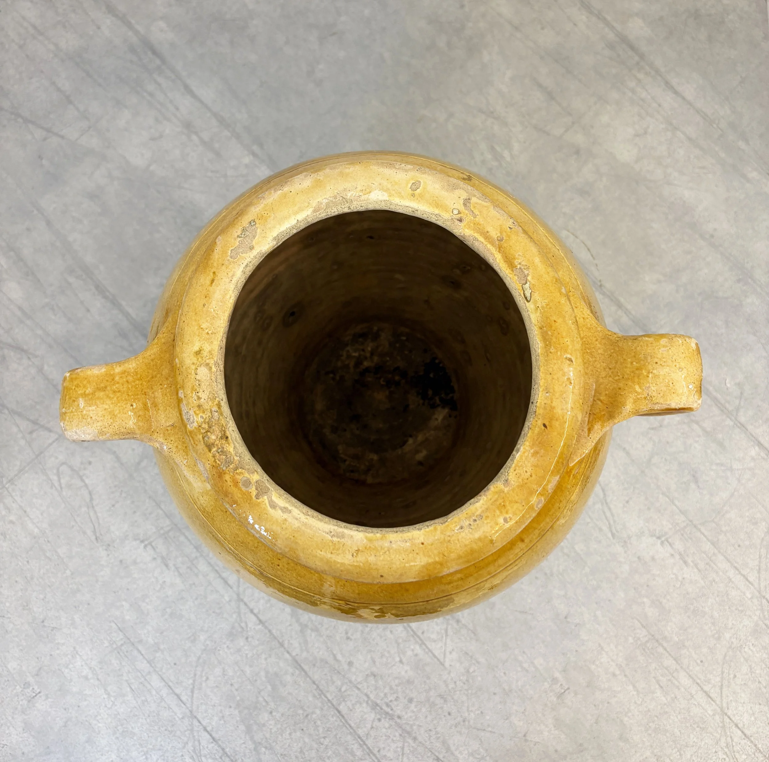 rustic farmhouse pottery Puglia