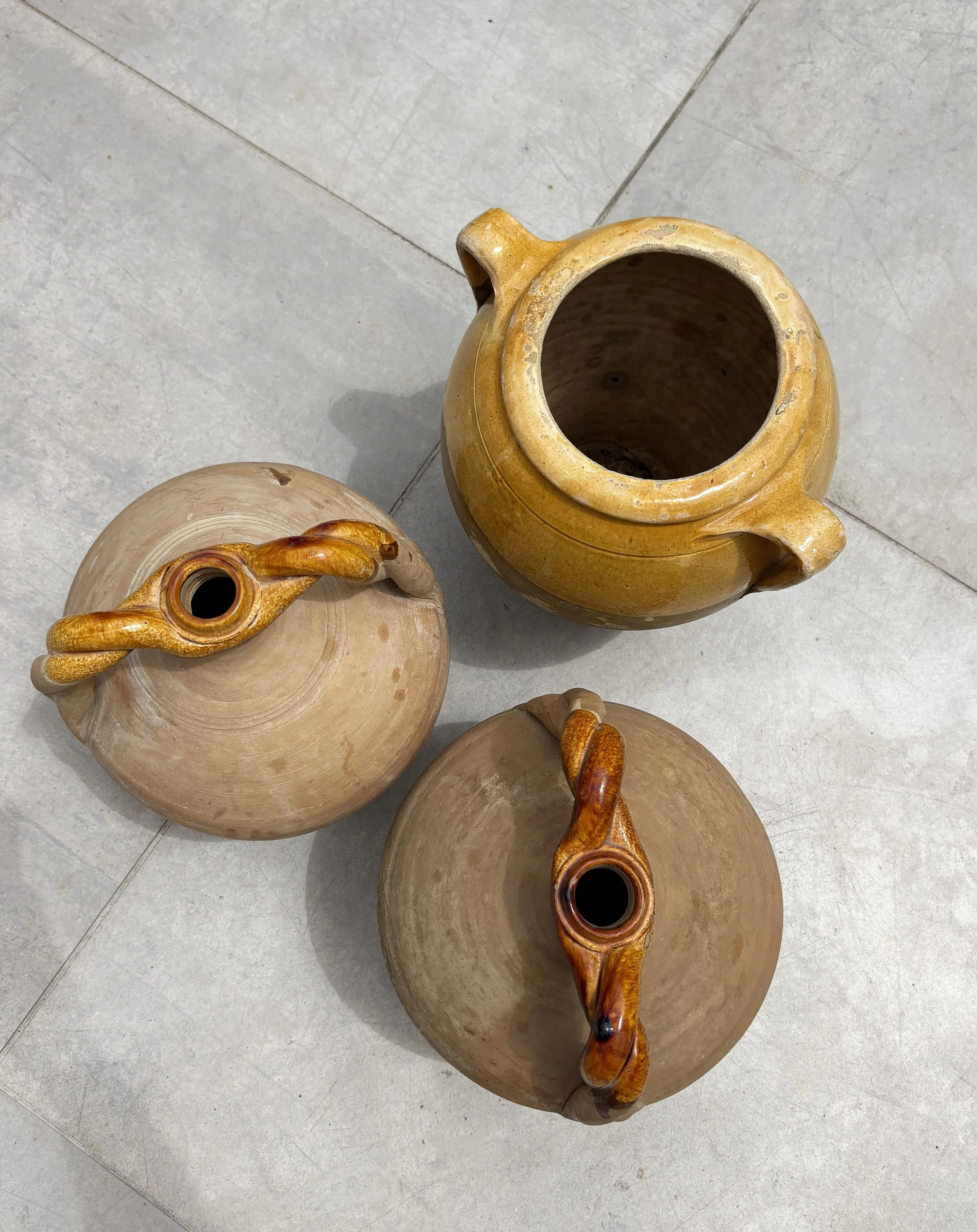 antique rustic pottery Puglia