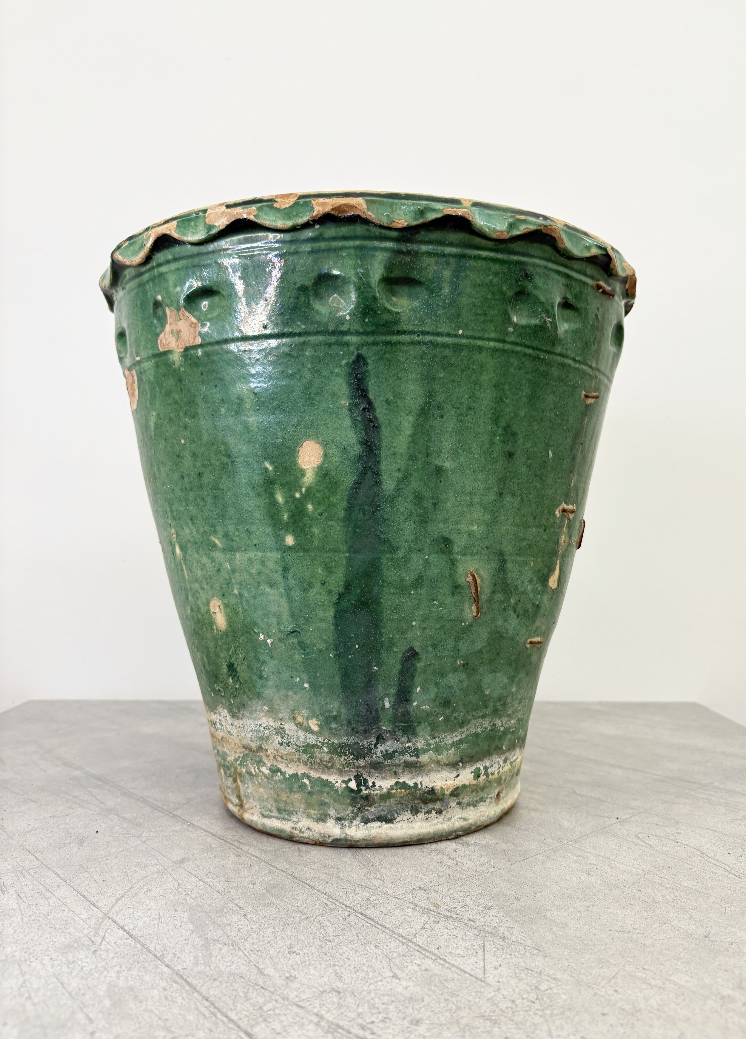 vintage Pugliese plant pot