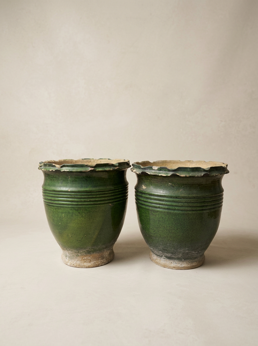 2 antique ceramic plant pots Puglia