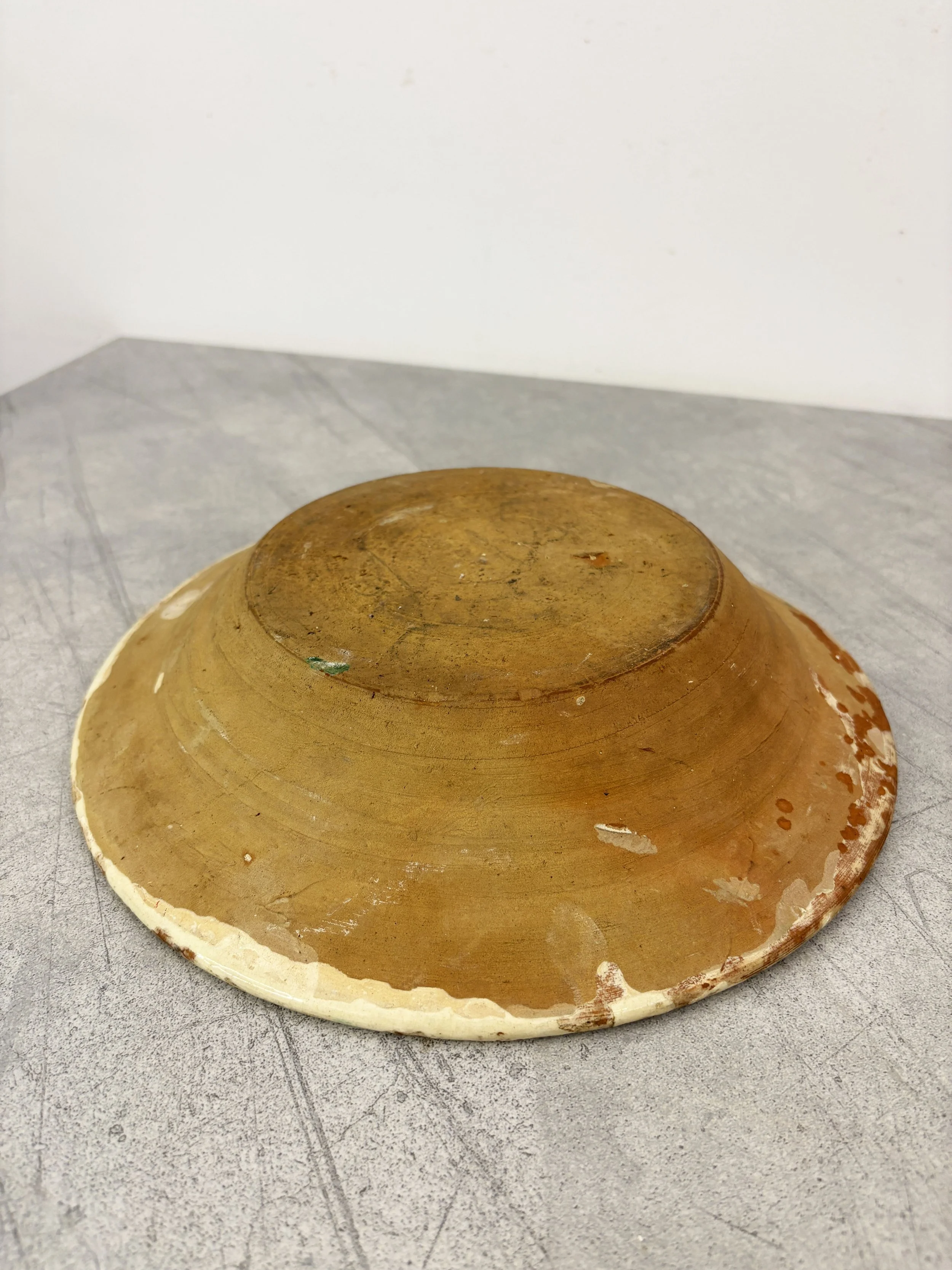 antique pottery Puglia.jpg