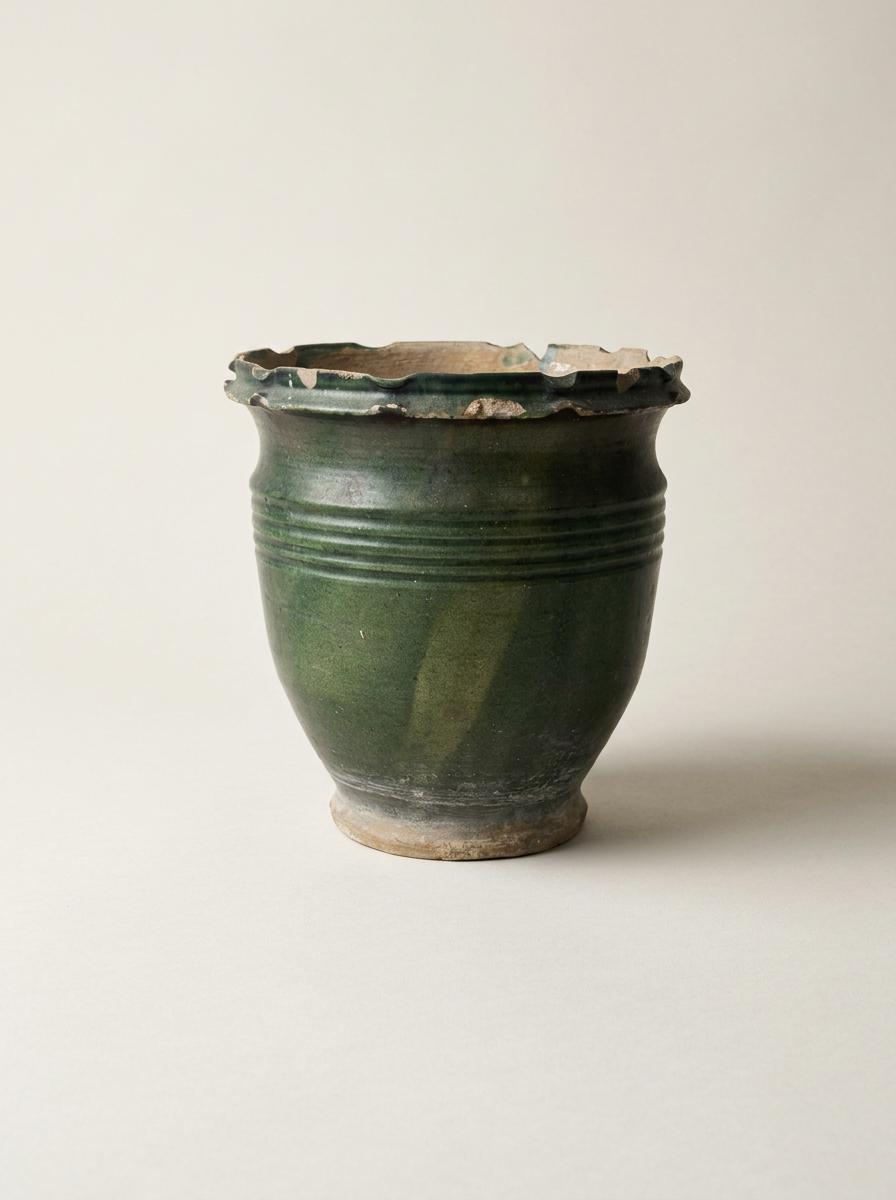 vintage ceramic plant pot Puglia