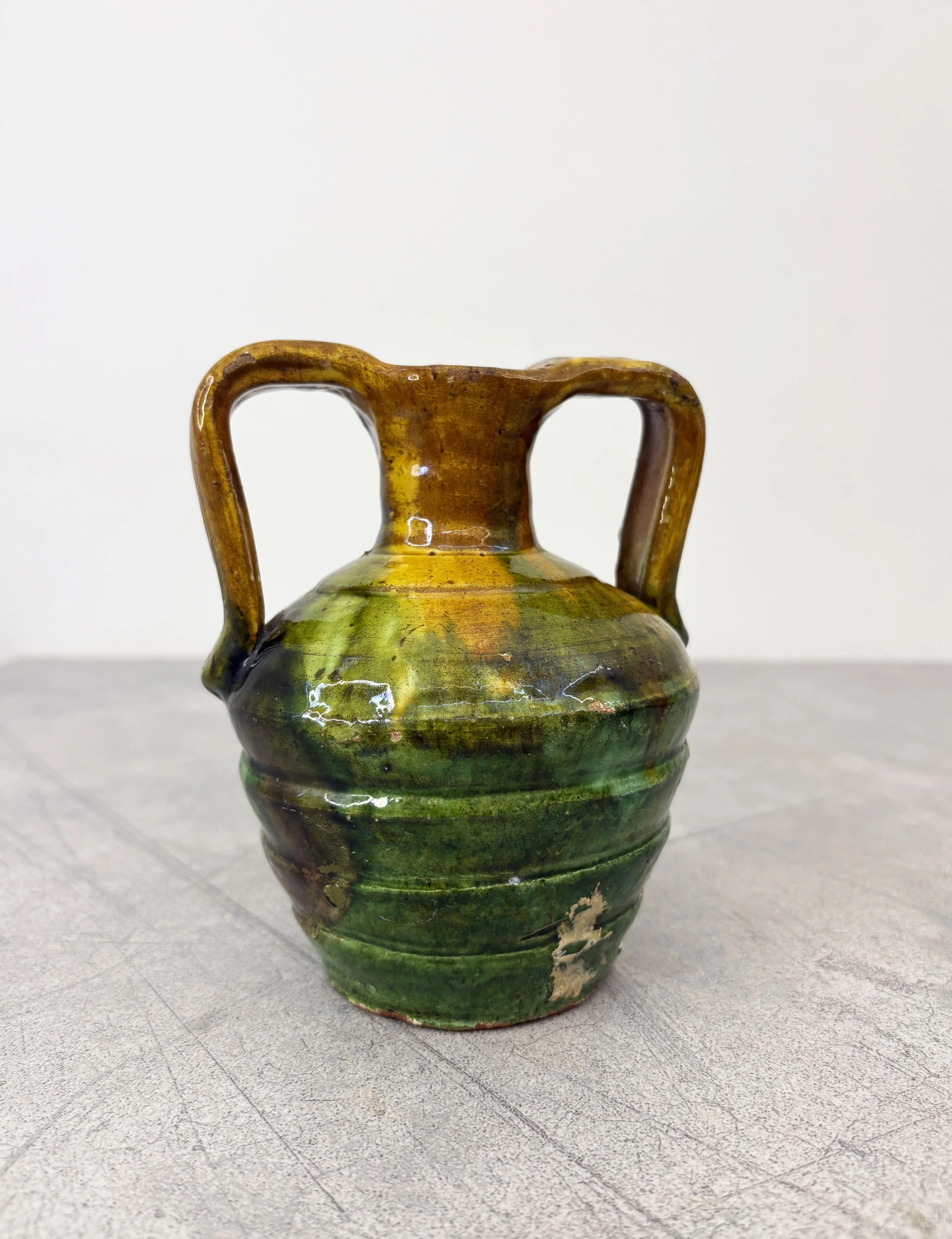 vintage amphora Seminara