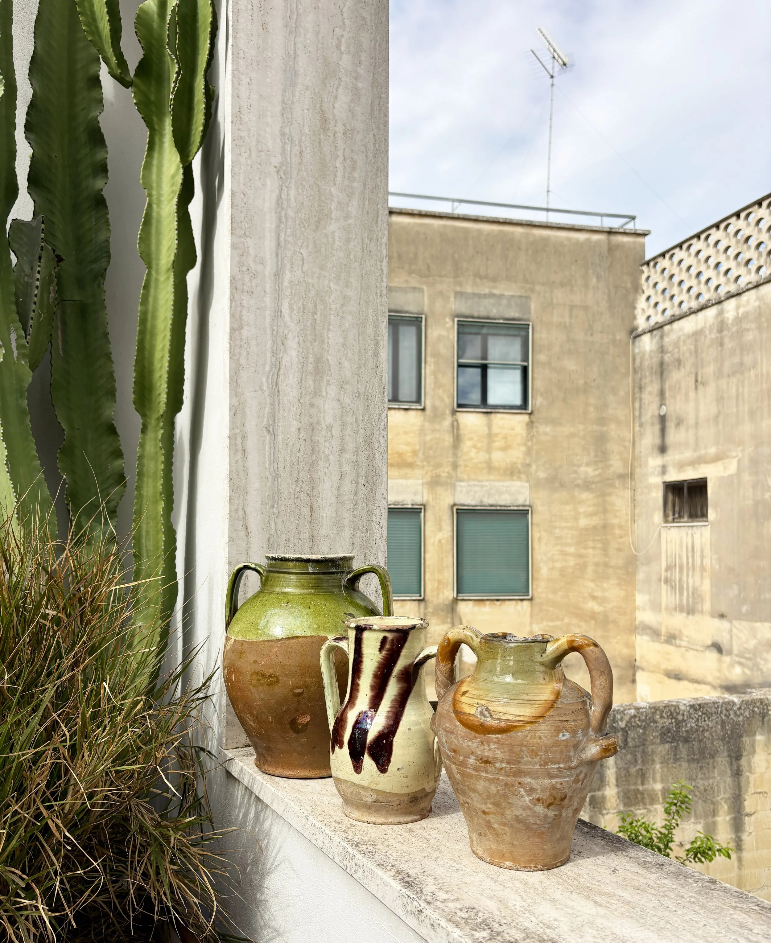antique farmhouse ceramics Puglia