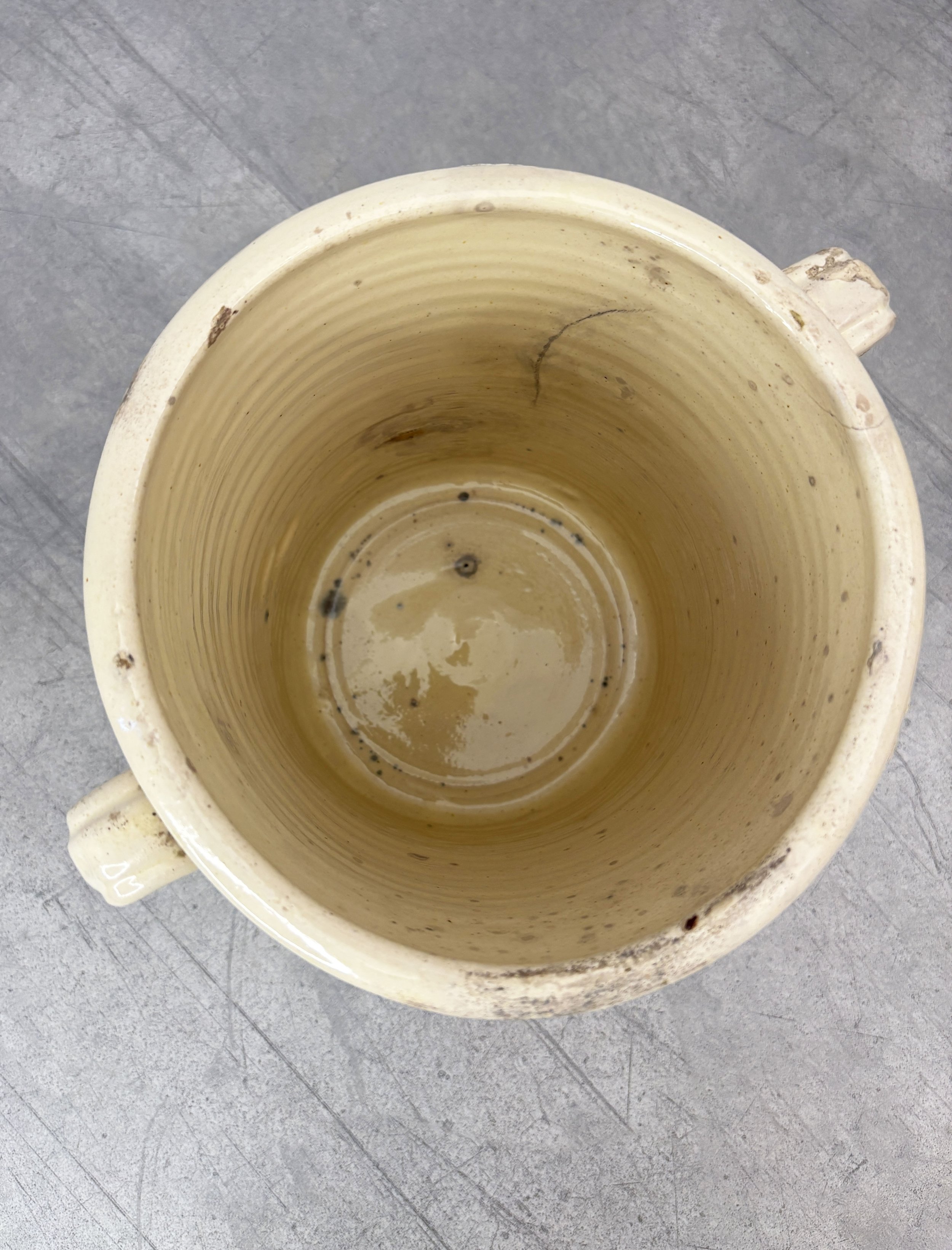 antique confit pot Puglia