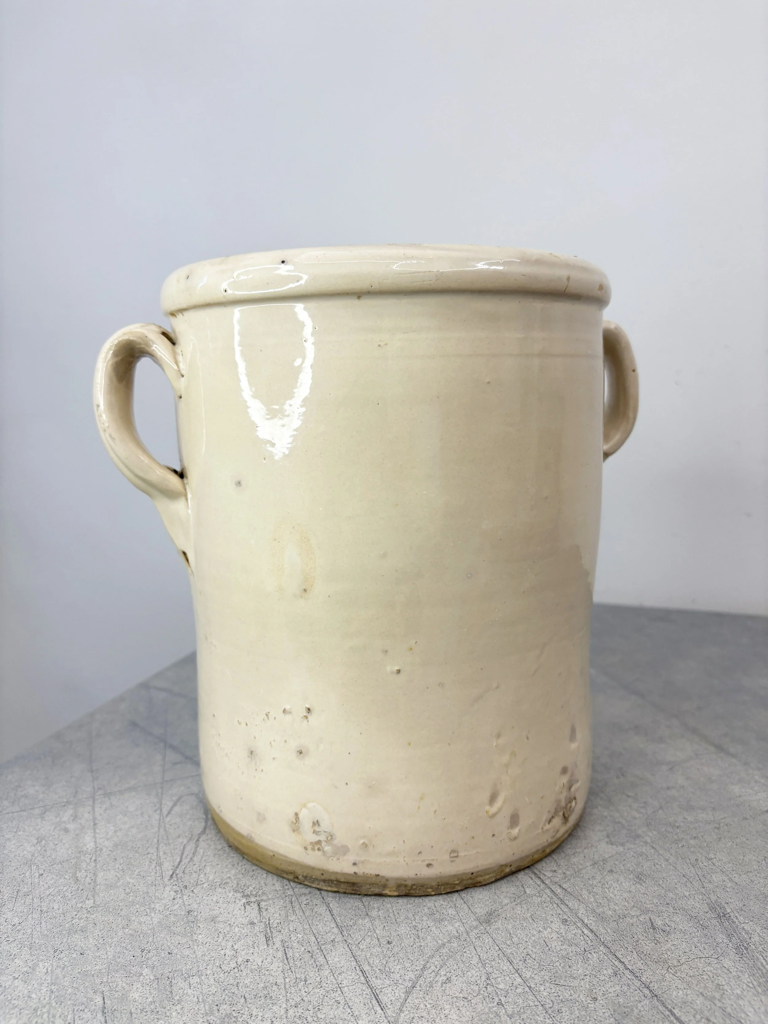 rustic confit pot Puglia