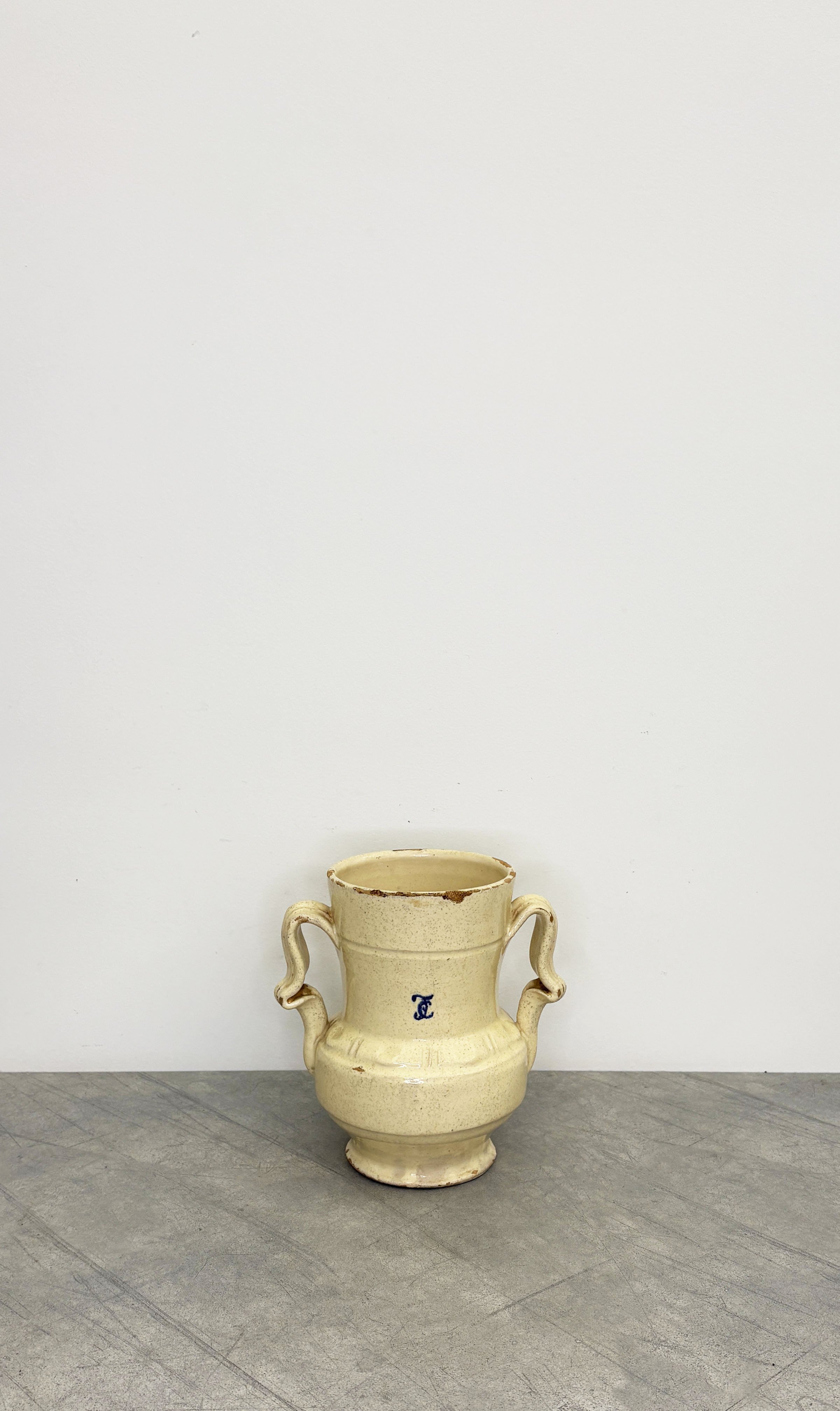 antique 2 handle ceramic vase from Puglia