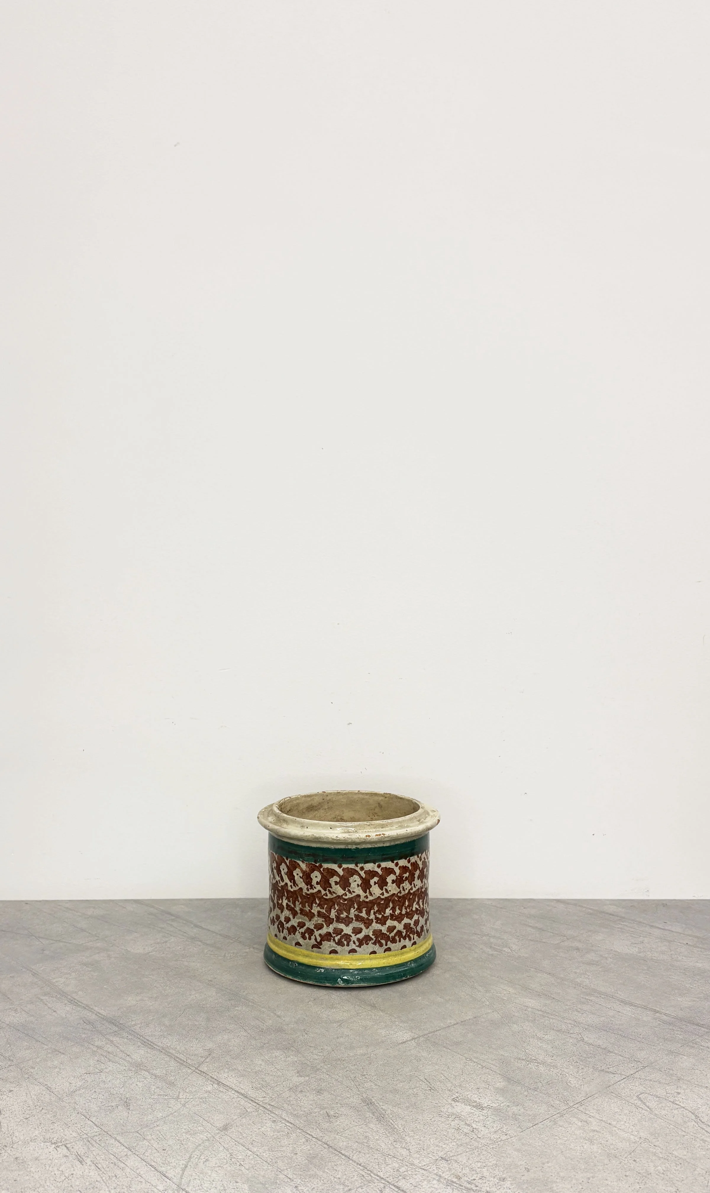 ANTIQUE HAND PAINTED CALABRESE POT