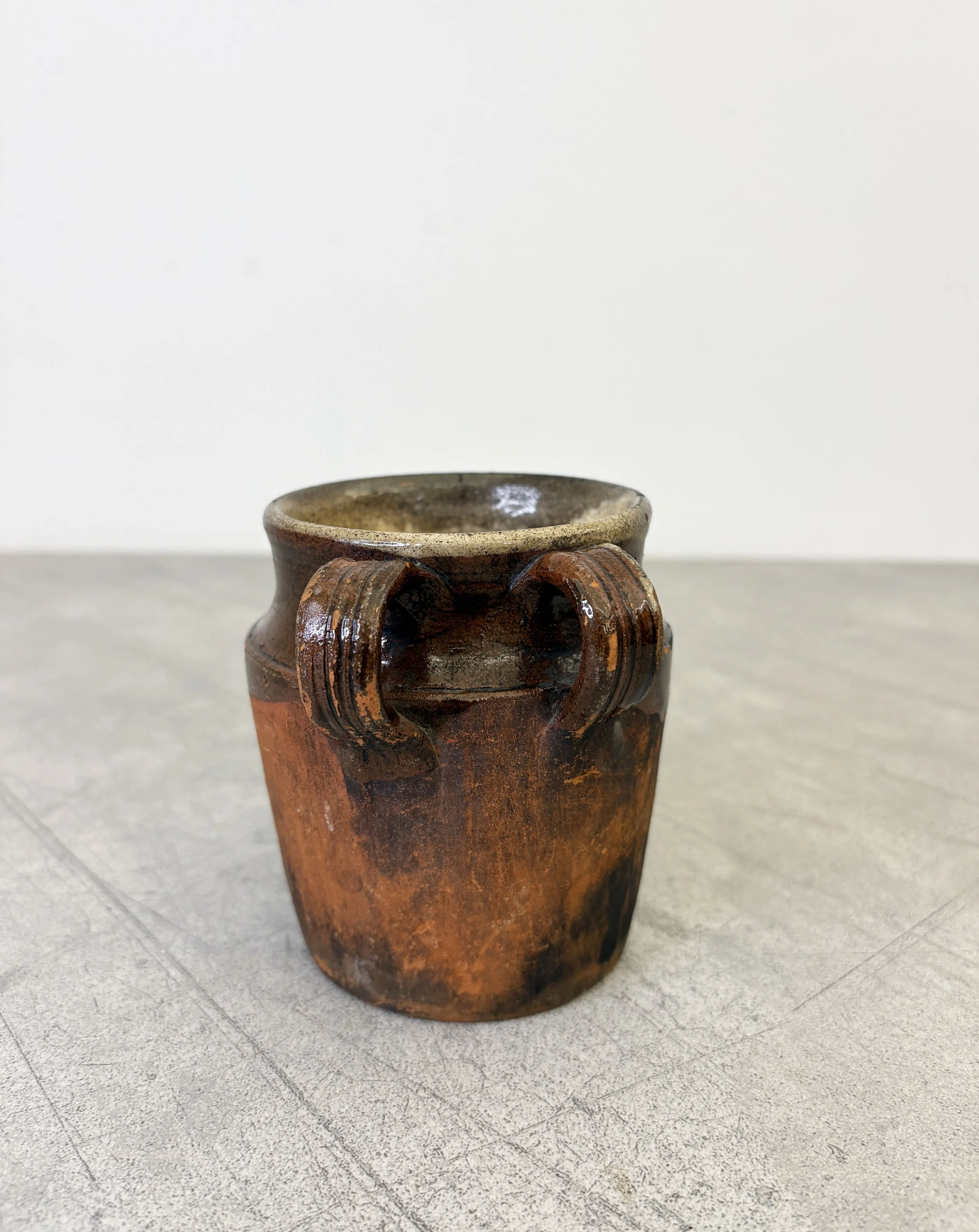 antique cooking pot