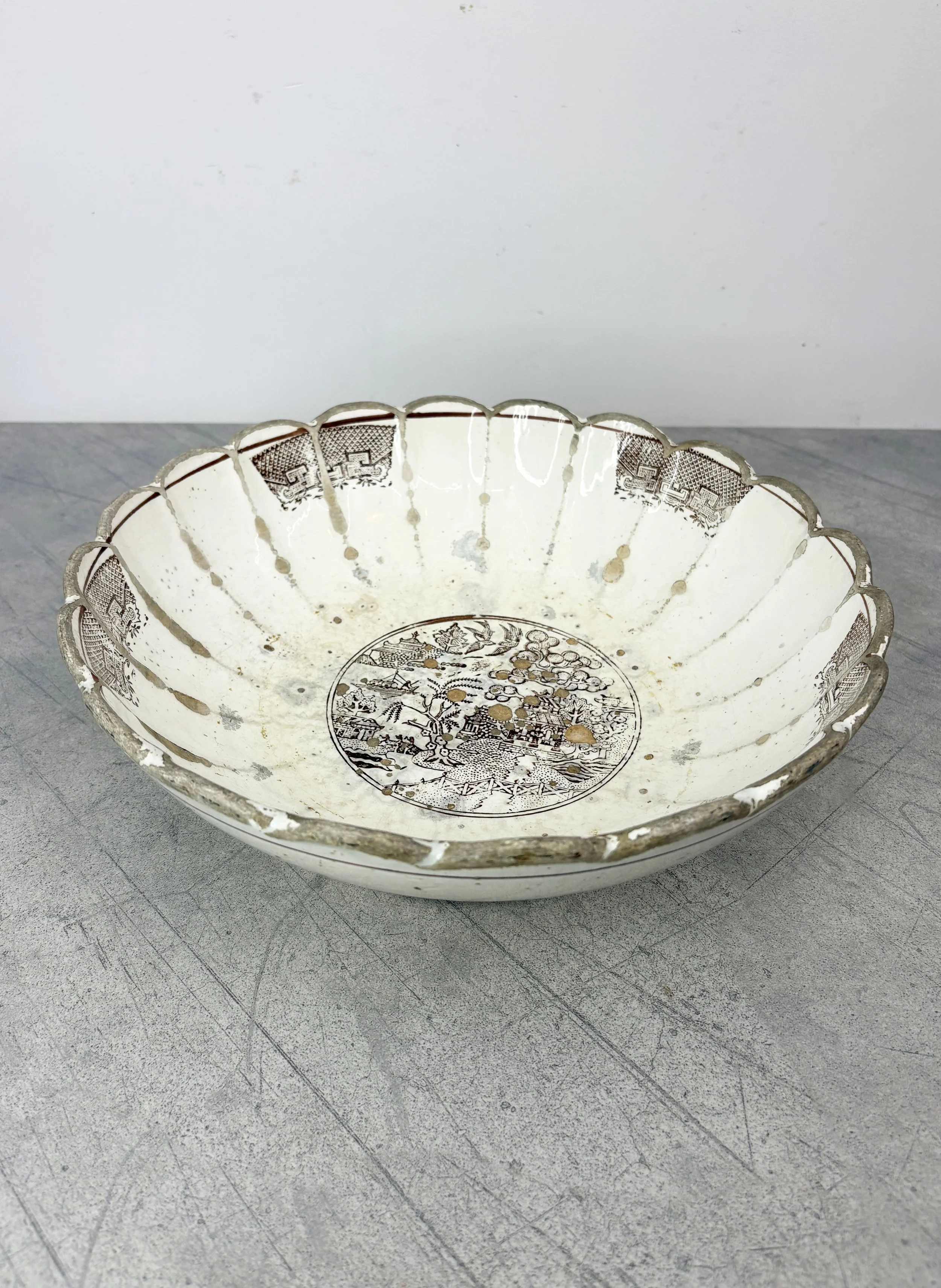 antique scalloped willow pattern ceramic bowl