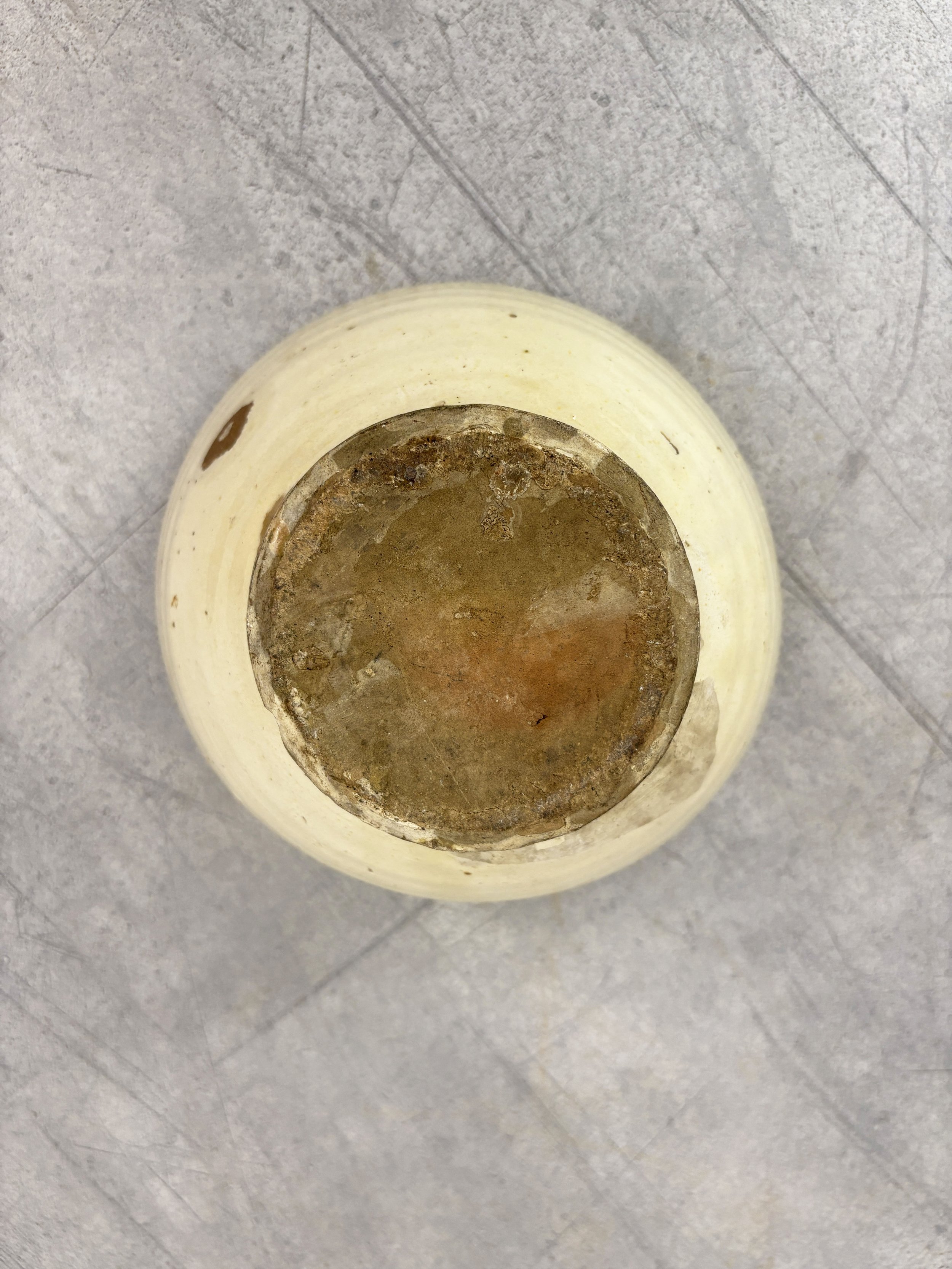 antique bowl Puglia