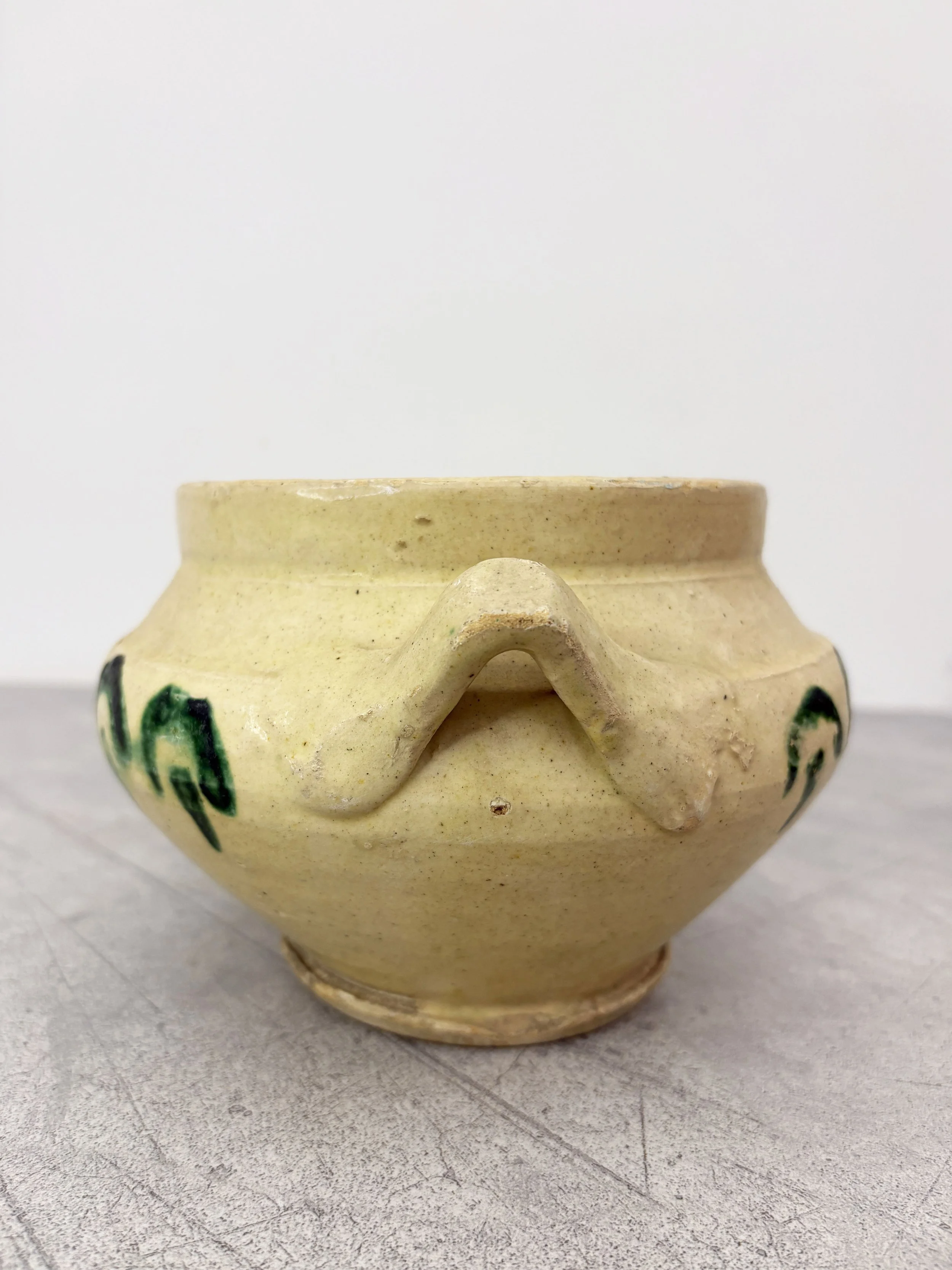 antique small pot Calabria