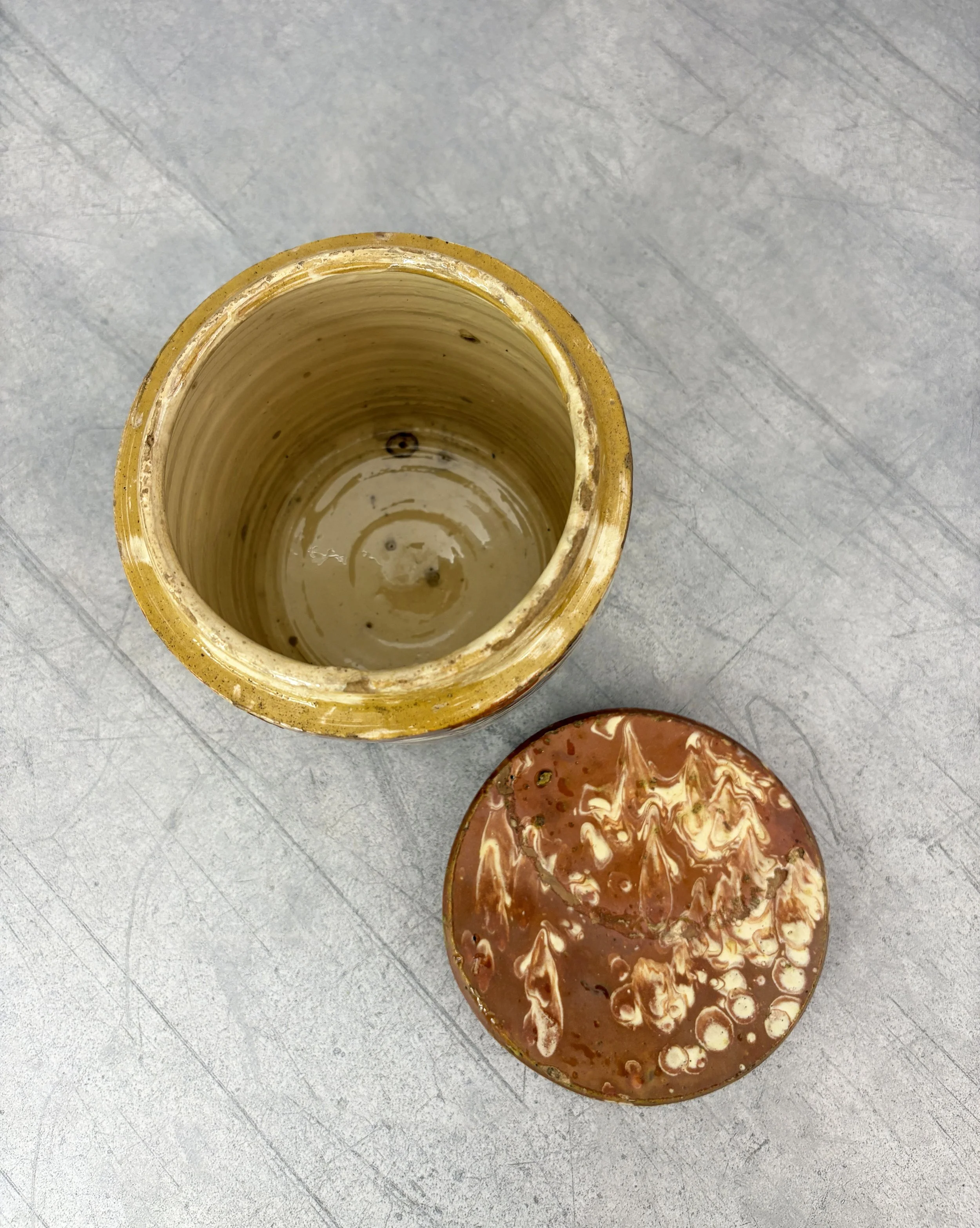 rustic brown marbled pot Puglia