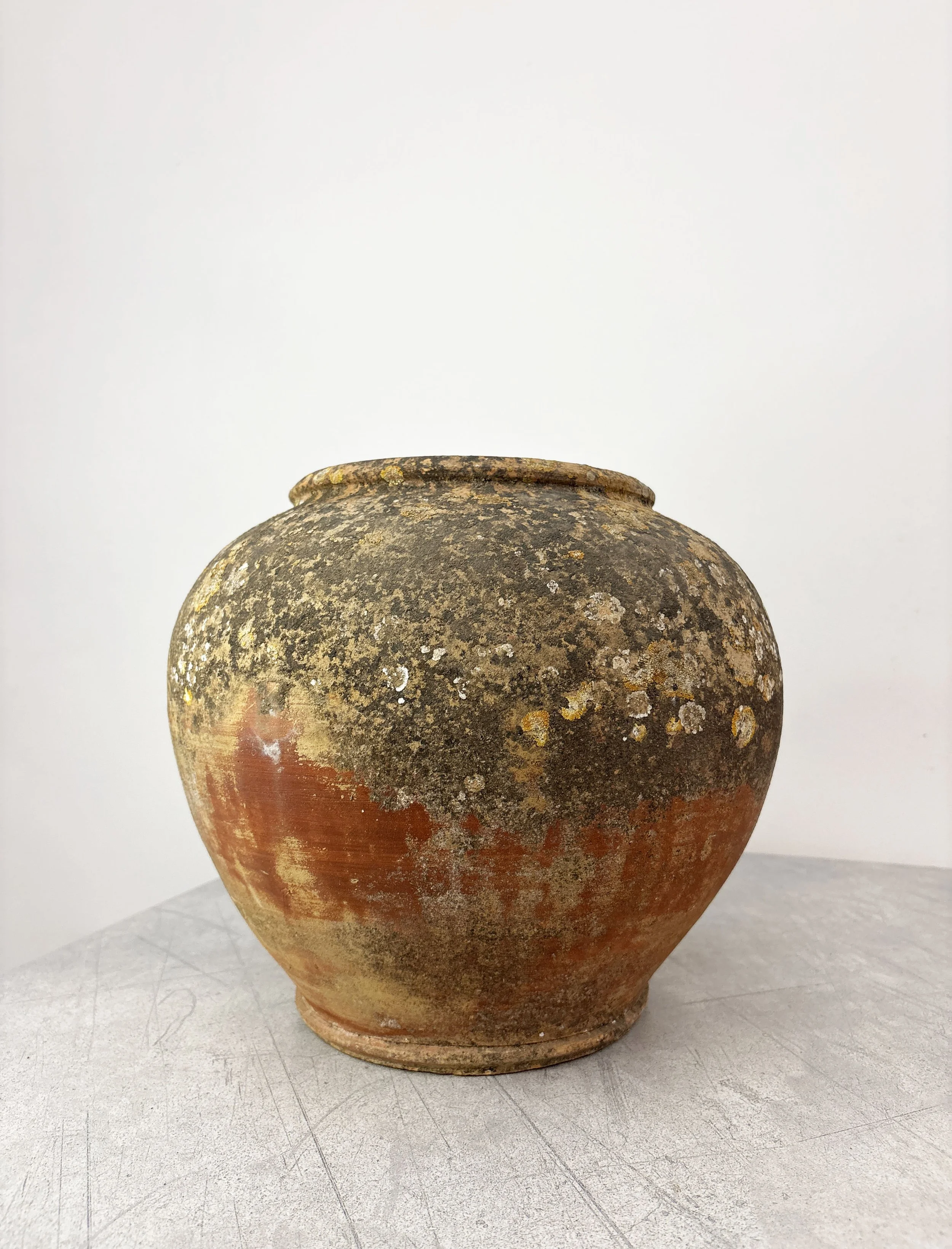 rustic ceramic plant pot Puglia