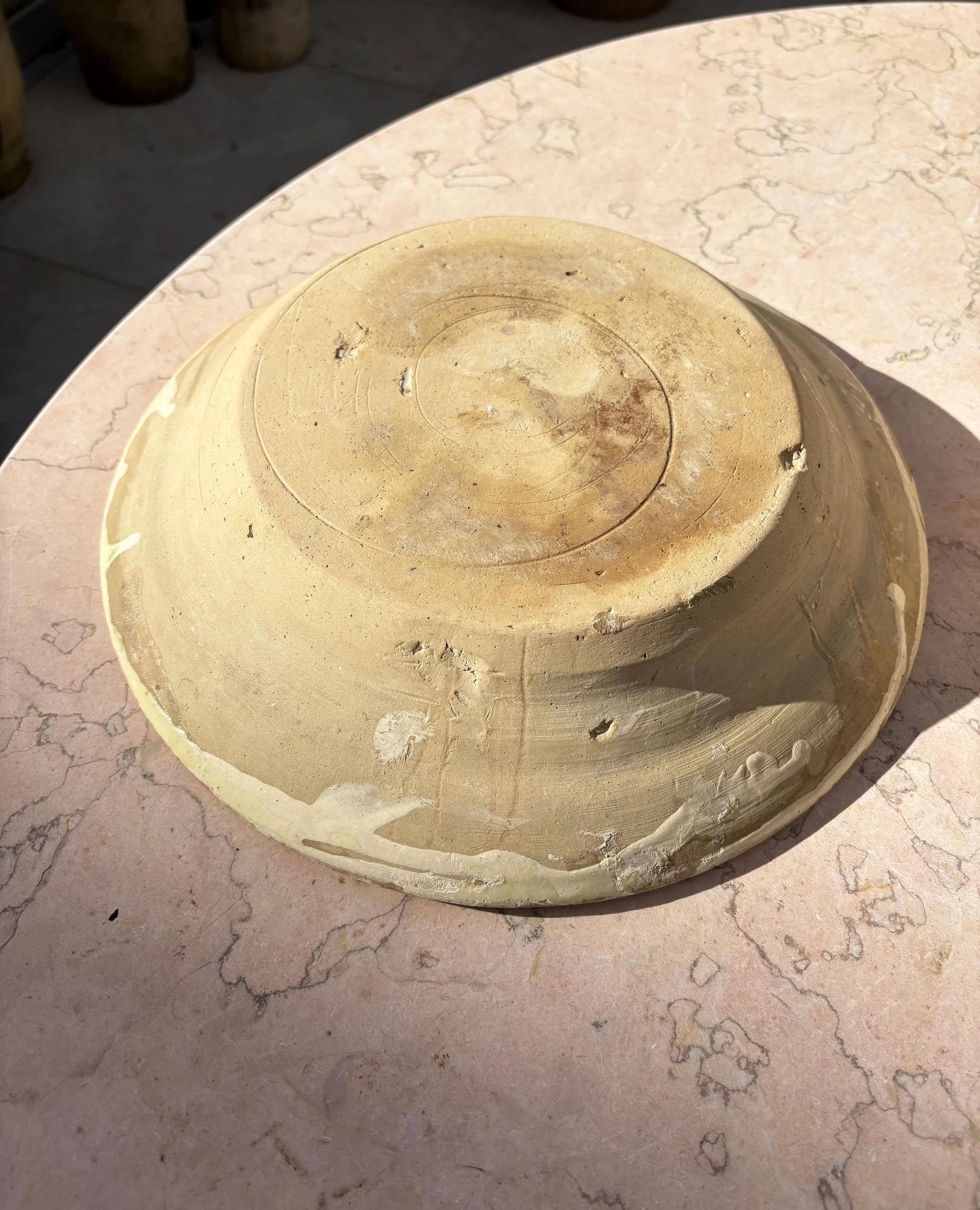 rustic pottery Puglia