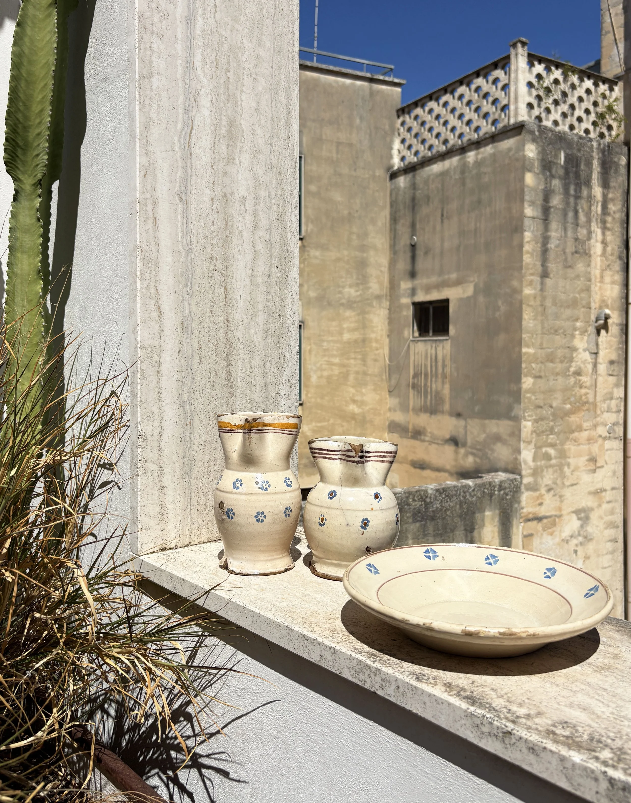 antique farmhouse pottery Puglia
