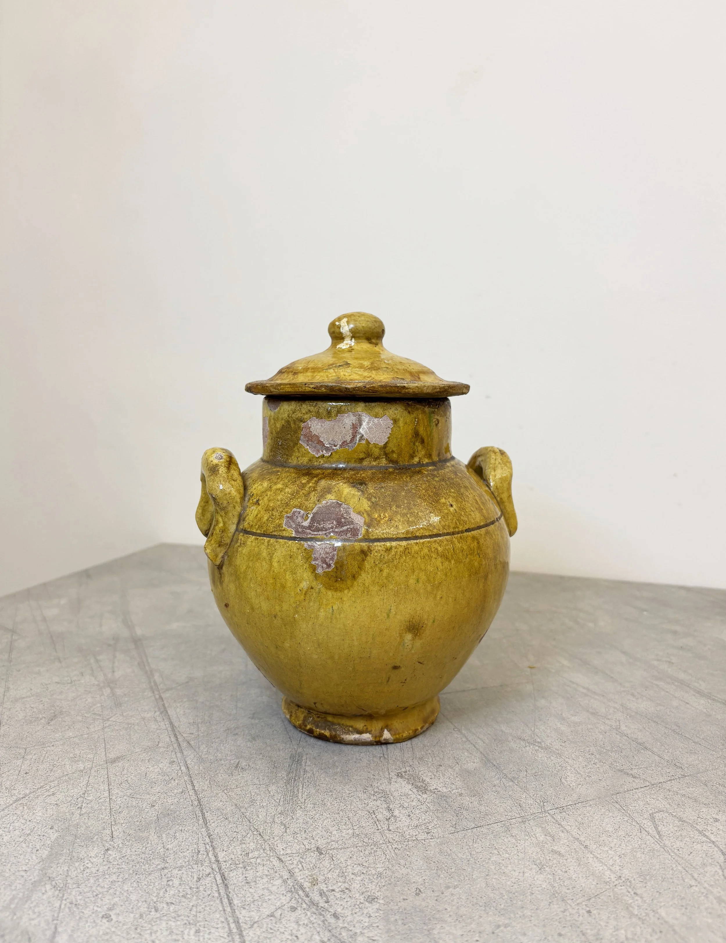 rustic southern Italian farmhouse pot