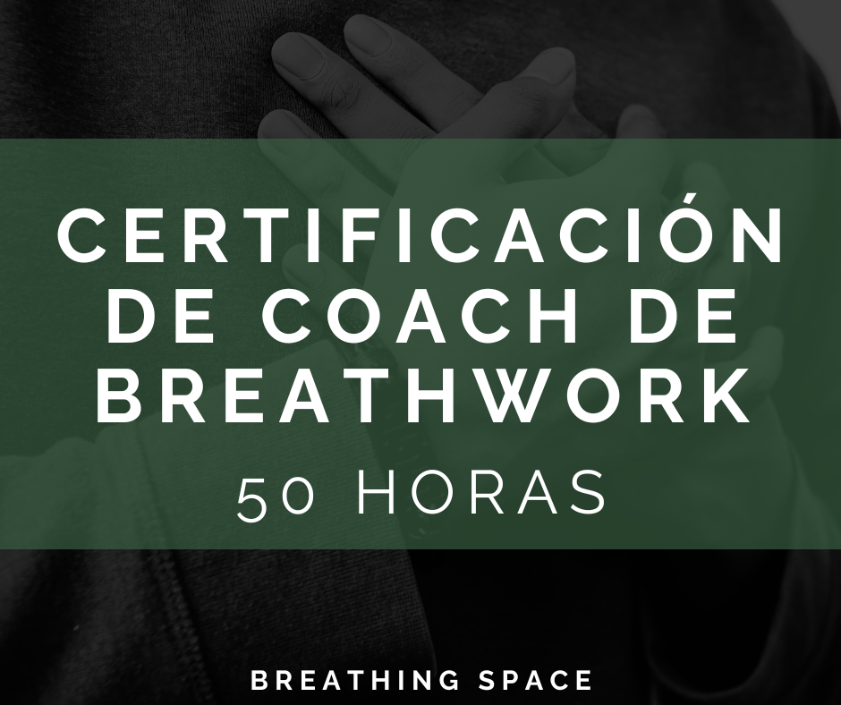 Book cover for a breathing coach certification course, titled 'Certificación de Coach de Breathwork, 50 Horas', with a background image of a person in a black shirt with hands crossed over the chest.