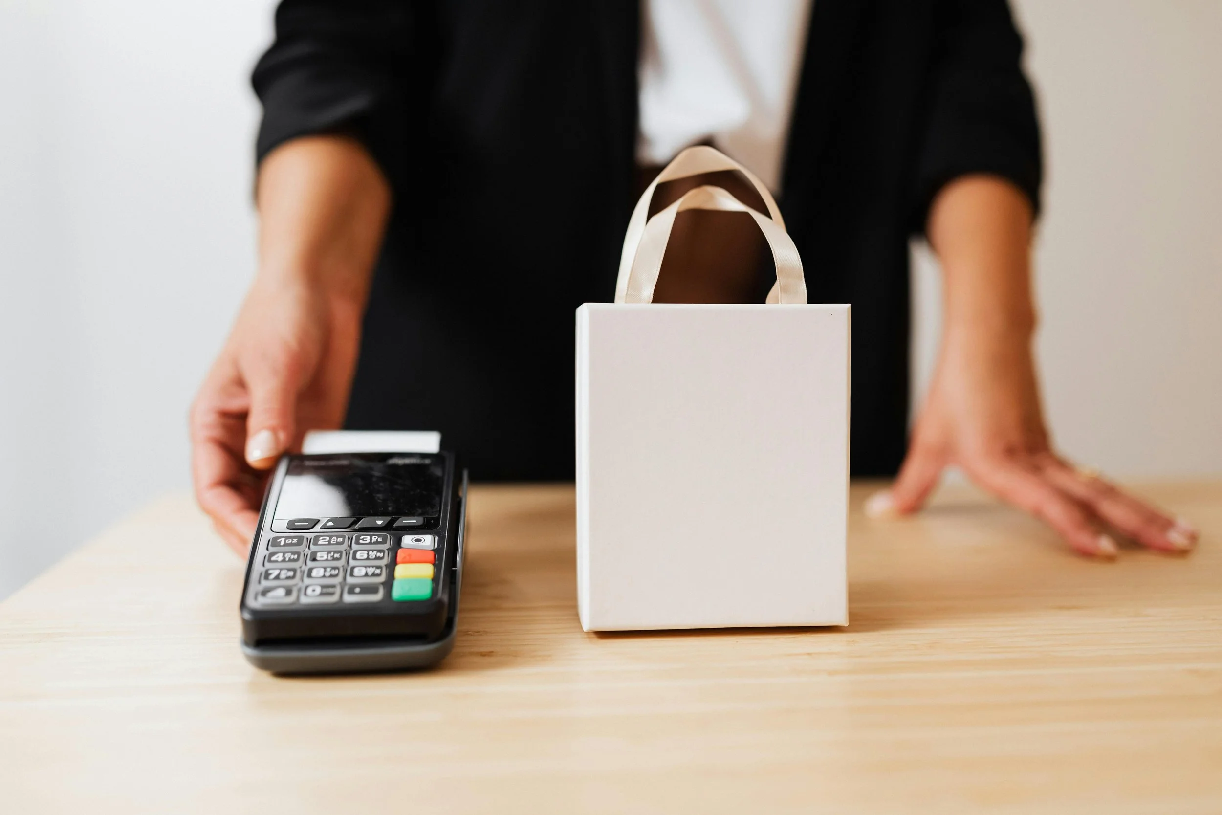 The Materiality of Money: How Payment Rituals Affect the Perception of Cost