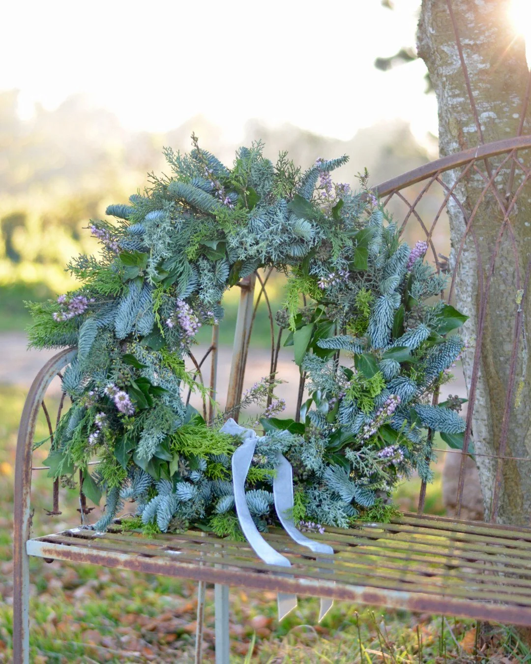 Book yourself on to one of our wreath making courses for a couple of hours of festive fun. All materials supplied.

The Gunn, Keyhaven Thursday 27th November 10:30-12:30
(20% discount on the bill for anyone who stays for lunch)

or 

why not book in 