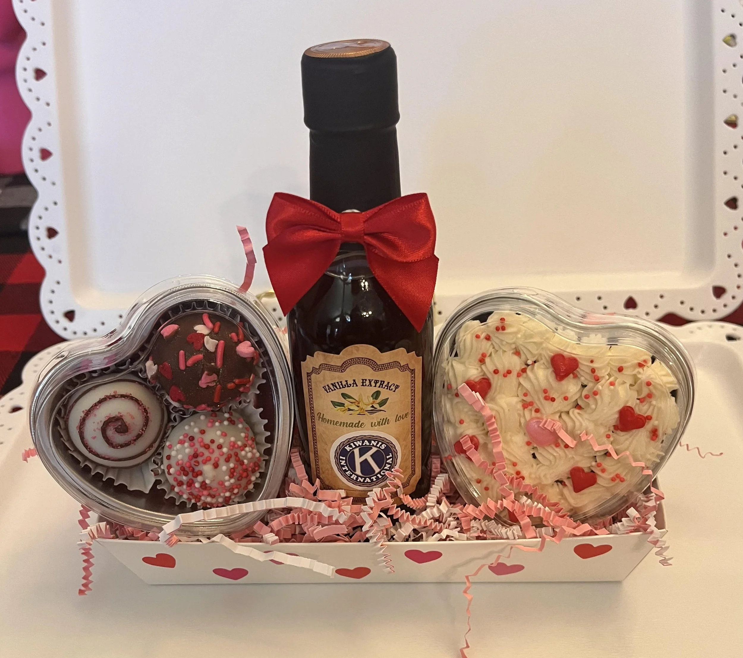 NEW! Sweetheart Trio Basket