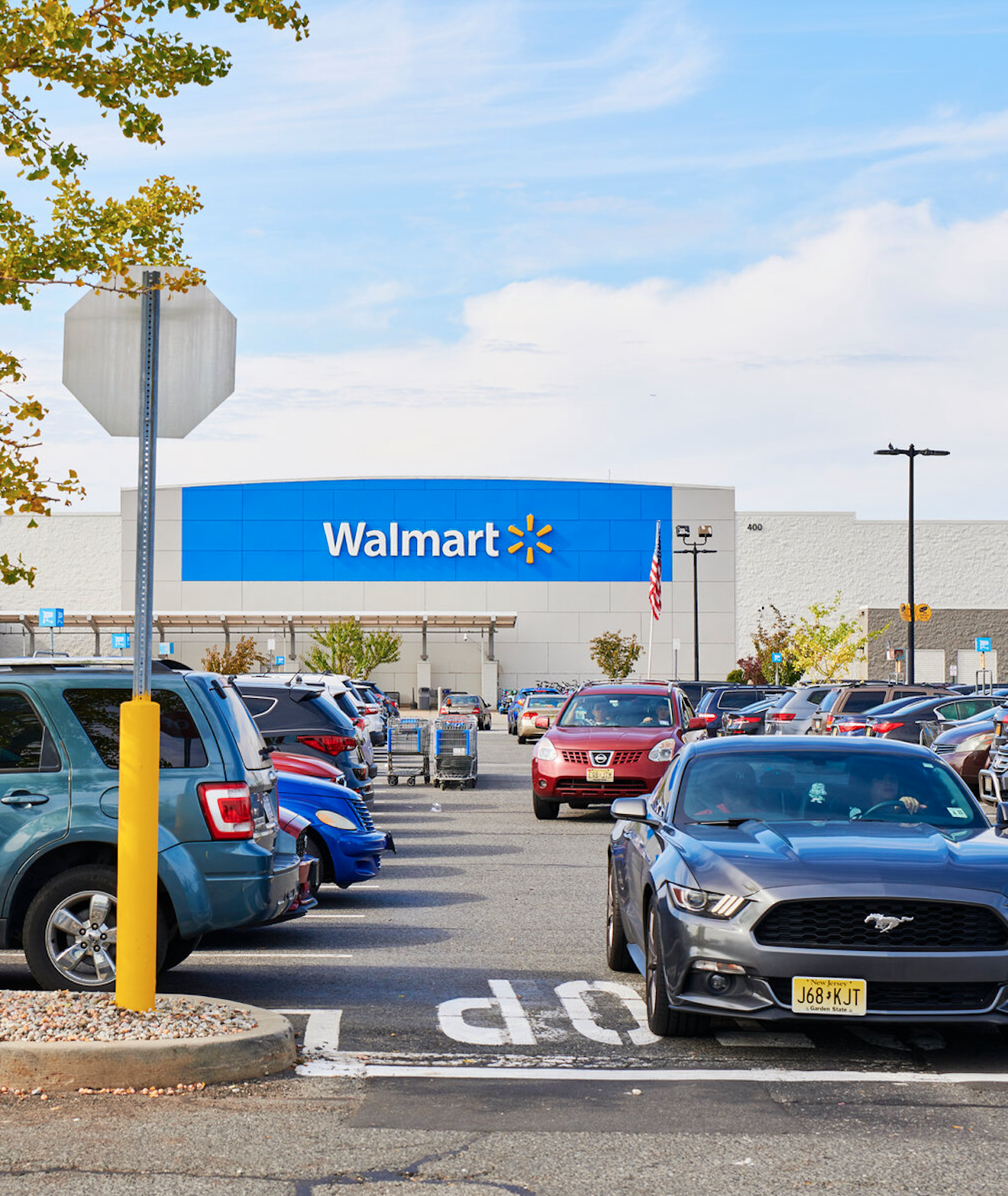 Suspicious package, later discovered to be blueberries, causes mass evacuation of Geneseo Walmart.