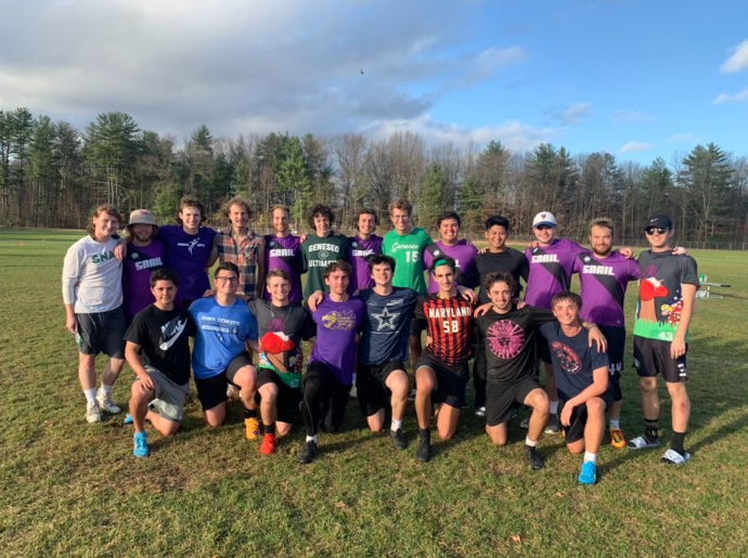 Men’s Ultimate Frisbee closes out fall season with dominant performance in Northeast Classic
