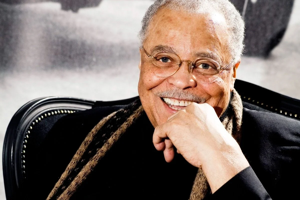 Should AI eternalize the image and voice of actors?