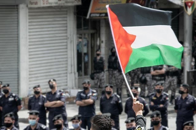 SUNY Geneseo's President refuses to engage as evidence of Israel support surfaces