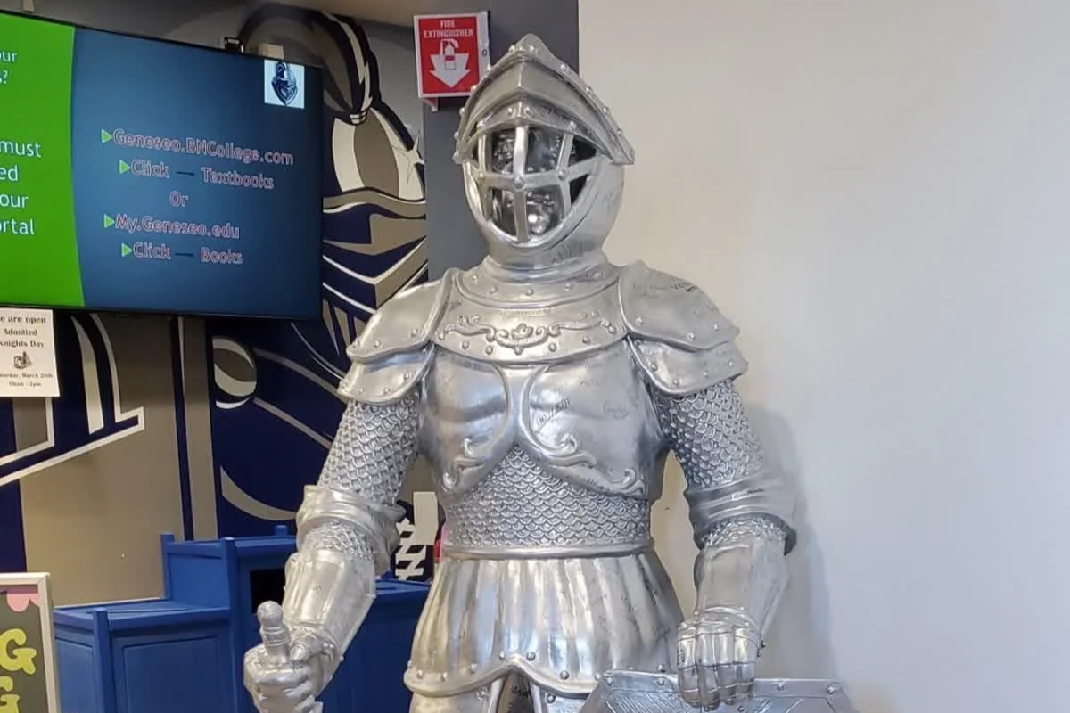 The secret life of Geneseo’s statues