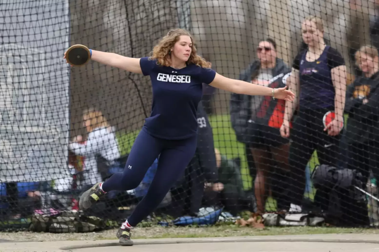 Women’s track and field team dominates at the Bill Q invitational