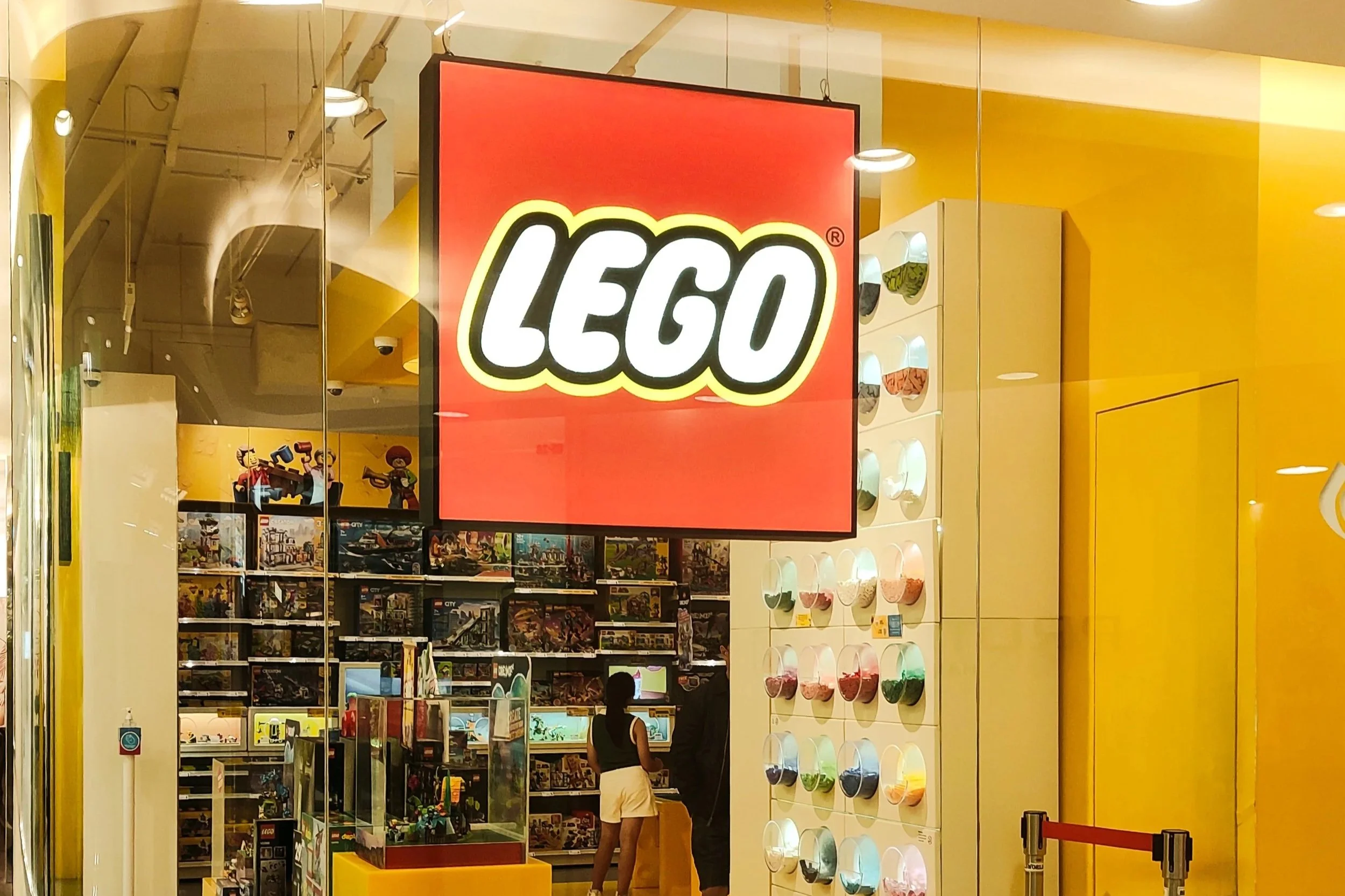A brick above the rest: LEGO-loving friends set world record