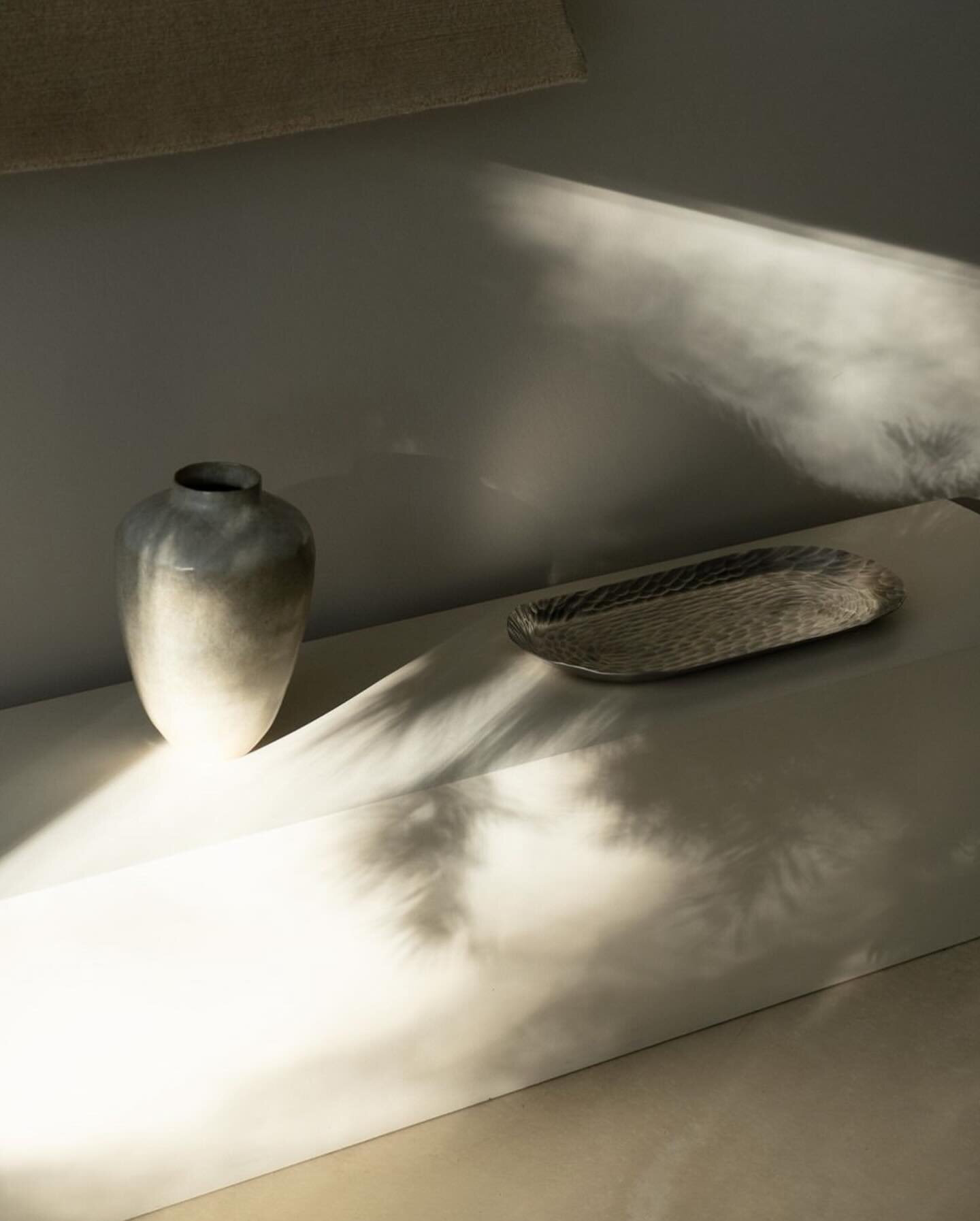 Opal l 〰️ Available at the wonderful @lalune.galerie and captured in the magical winter light by @eugenietze ✨

#handbuiltceramics #slowmade #vessel