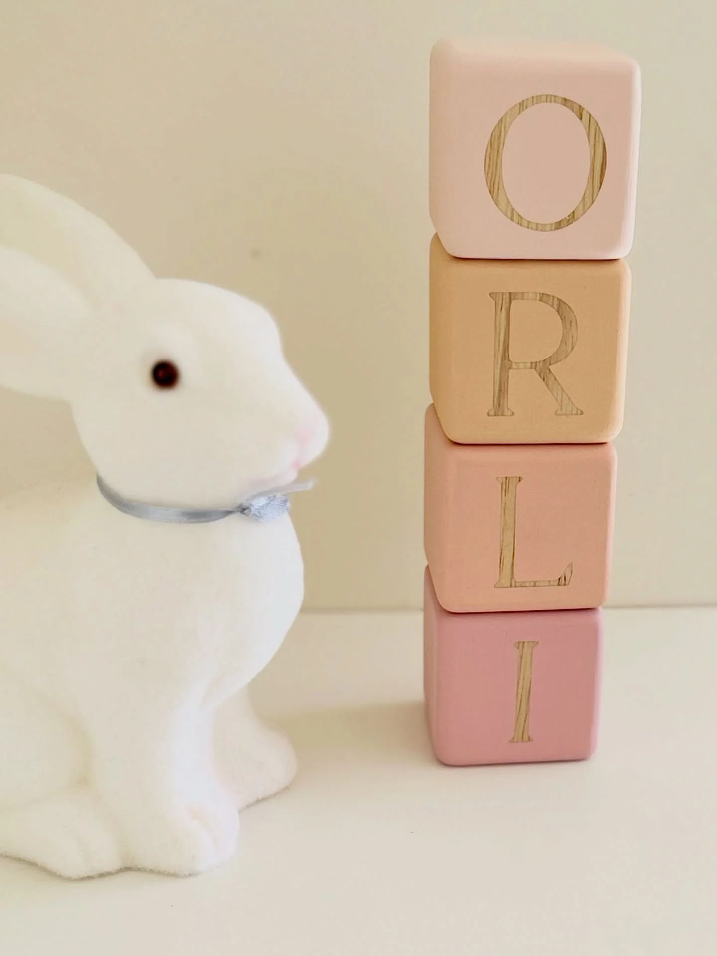 1 week to go 🐣 I hope your all having a wonderful weekend so far. Easter break has begun! What olas do you have to occupy your little people this half term? 

#eastergifts #montessoritoys #sensoryplayideas #nurserydecor #neutraldecor