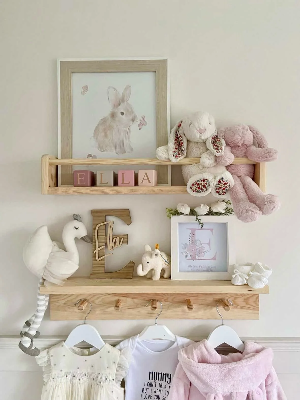 Thank you so much @the_pjs_foreverhome for sharing this wonderful Shelfie!!! Your Name Blocks look so pretty and beautifully styled in Ella&rsquo;s room. 💫
Rose, Sage, Ballet and Bare 💖💖

#nurserydecor #nurserystyling #shelfie #handmadegifts #cust