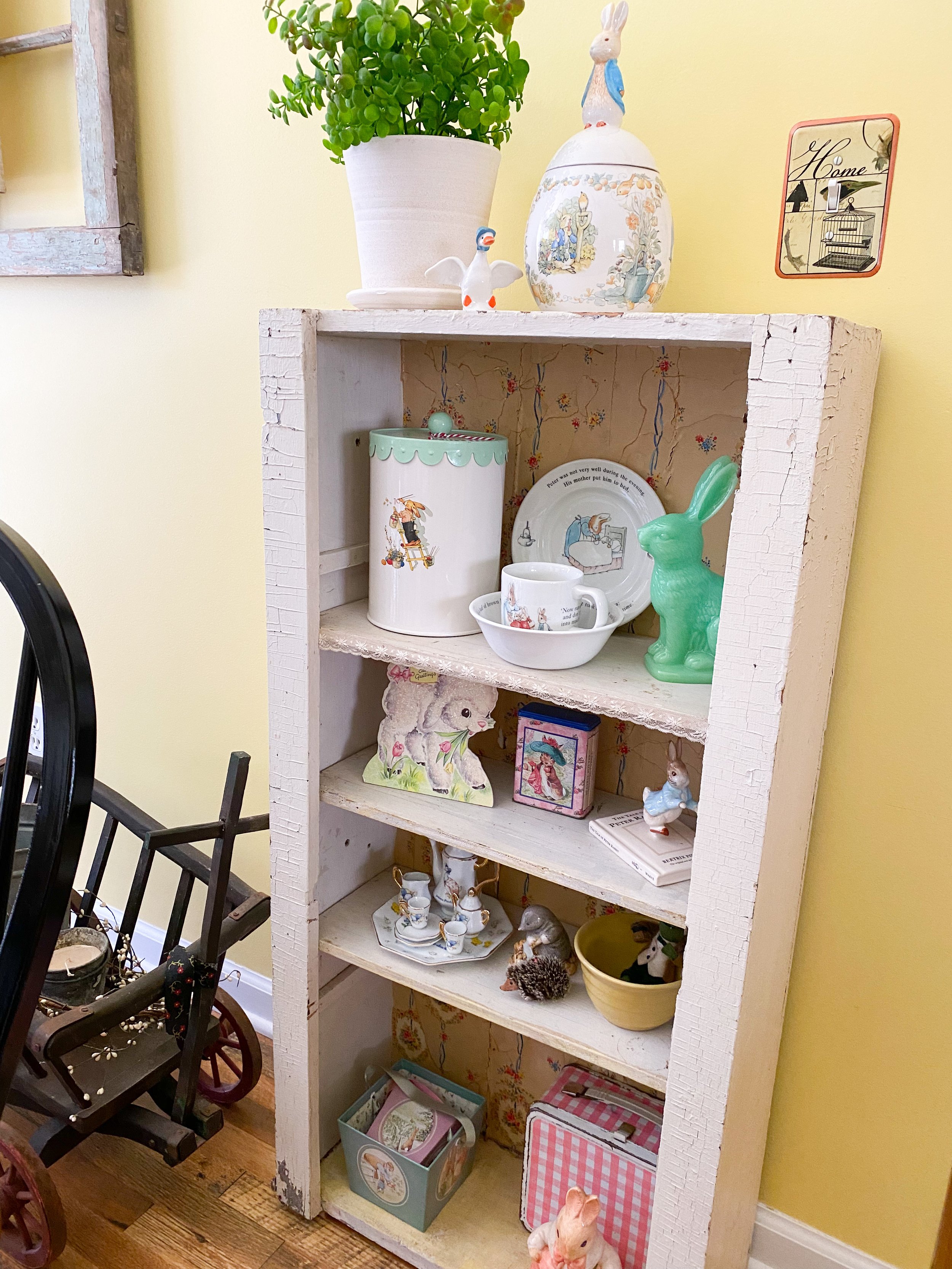 9 Vintage Items To Use & Repurpose As Storage For Home Organization — Emily  Retro - Vintage and DIY Home Design