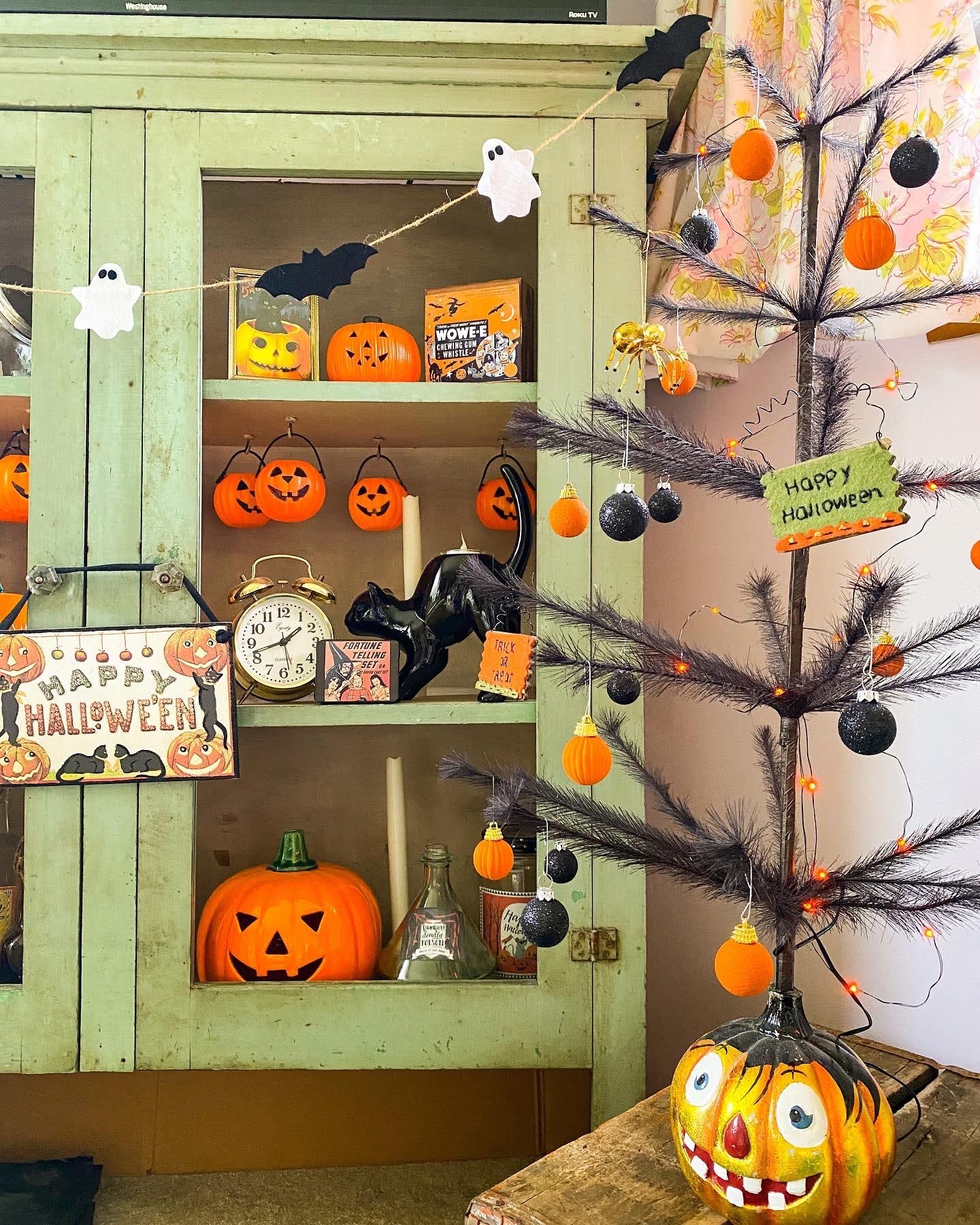 10 Vintage Halloween and Fall DIY Craft Ideas — Emily Retro - Vintage and DIY Home Design