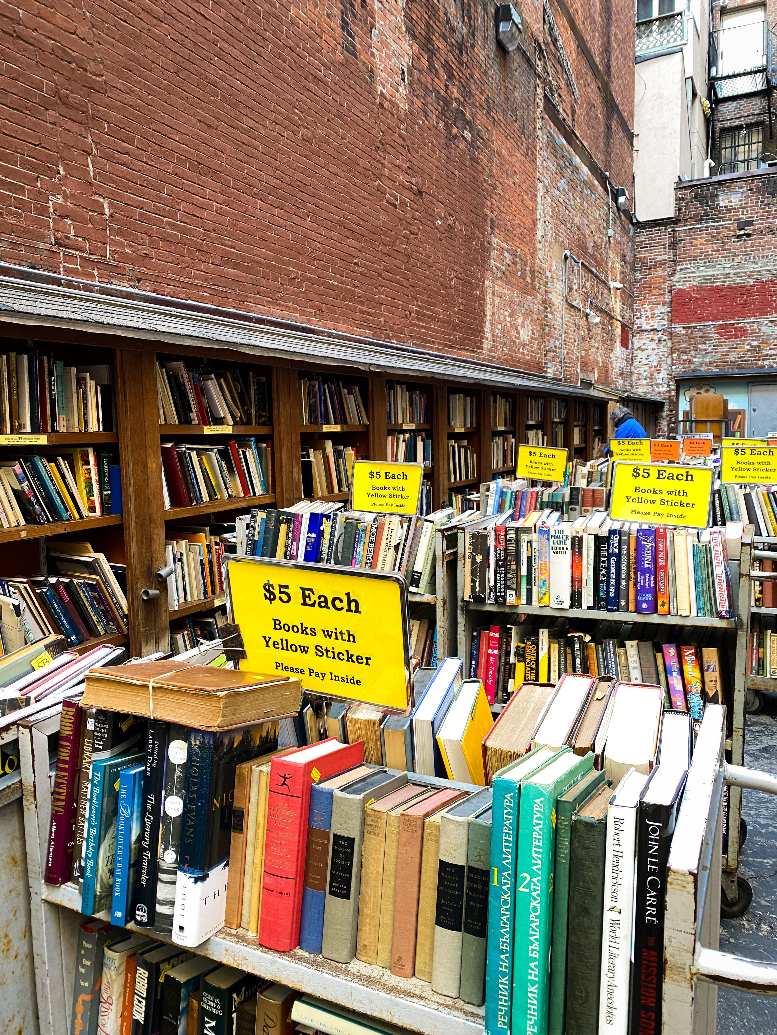 Brattle book shop alleyway