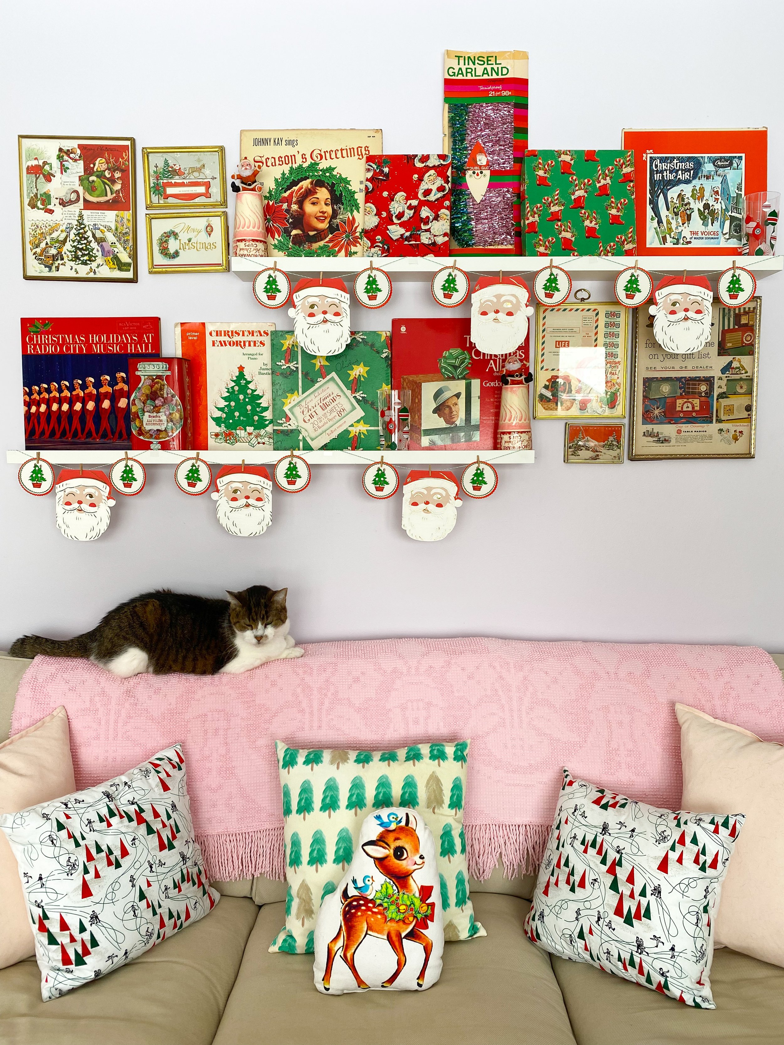 Christmas Gallery Wall On A Budget