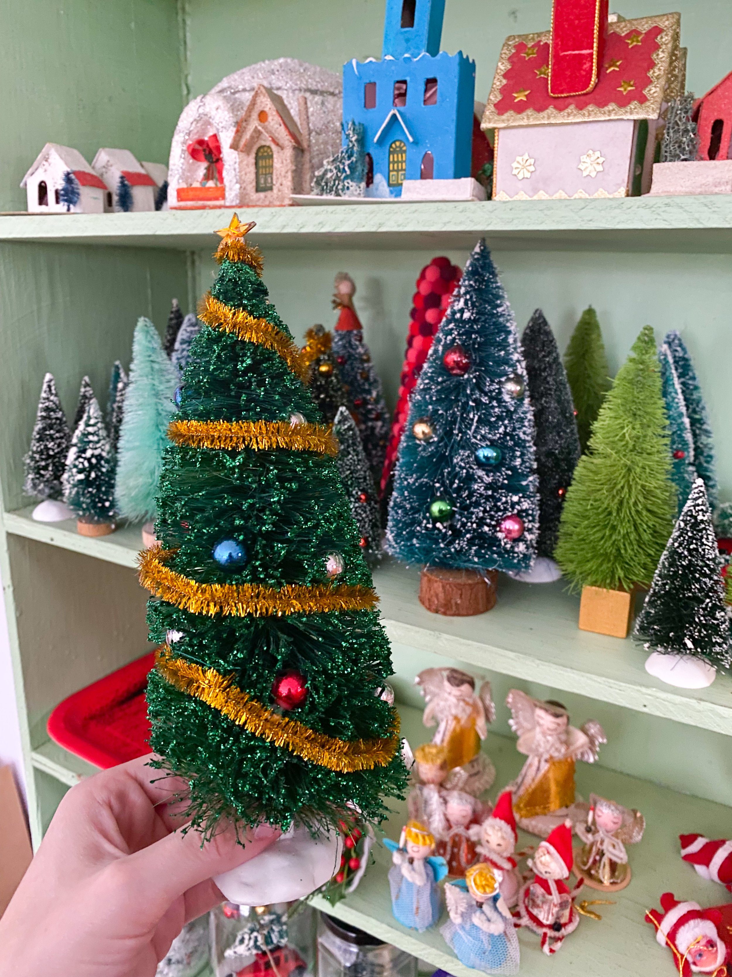 Buy Vintage Christmas Decorations for the Best Holiday Decor — Emily Retro  - Vintage and DIY Home Design