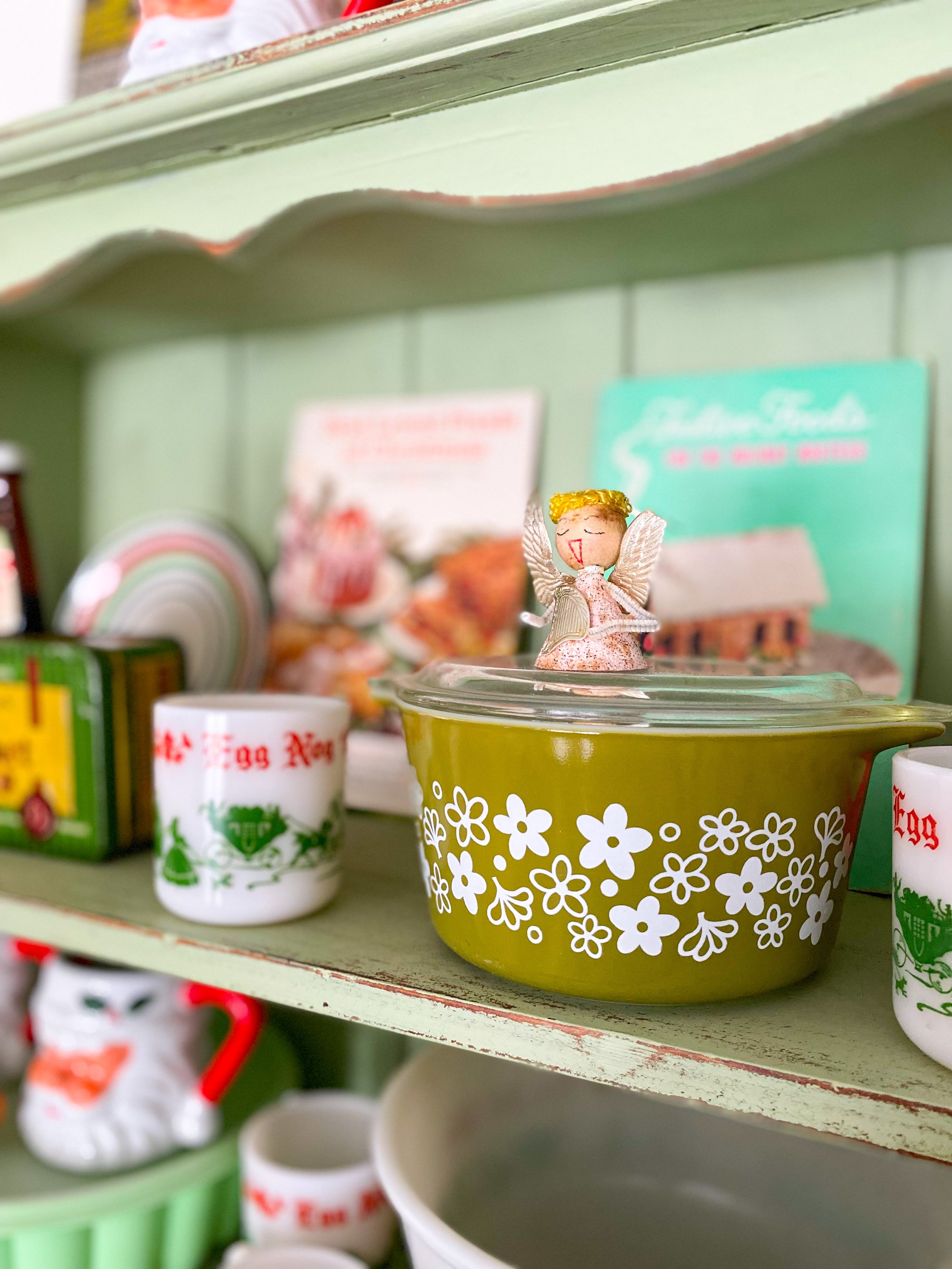 Decorating with vintage Pyrex for Christmas