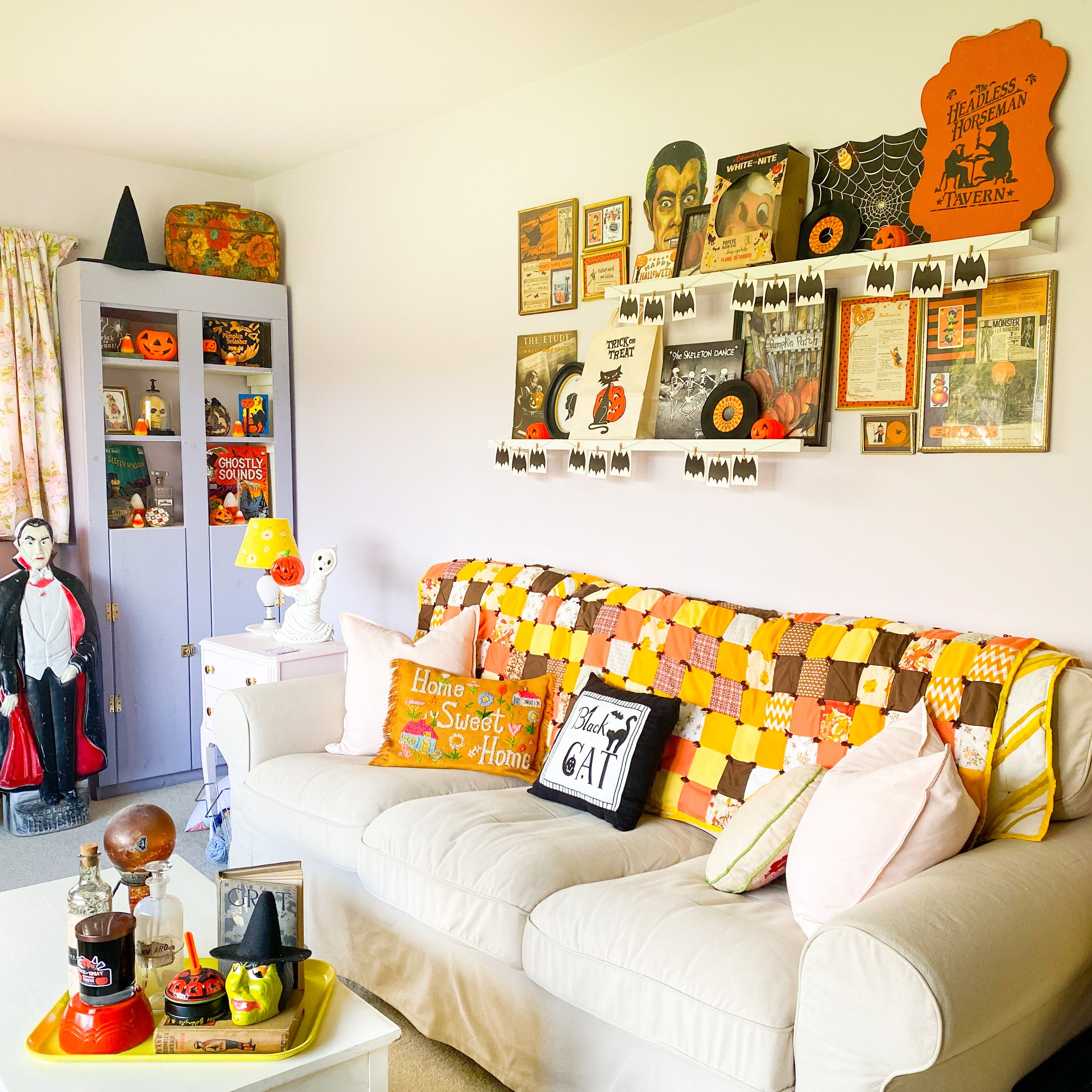Vintage Fall Home Decor Ideas - Items to Thrift Shop For — Emily Retro ...