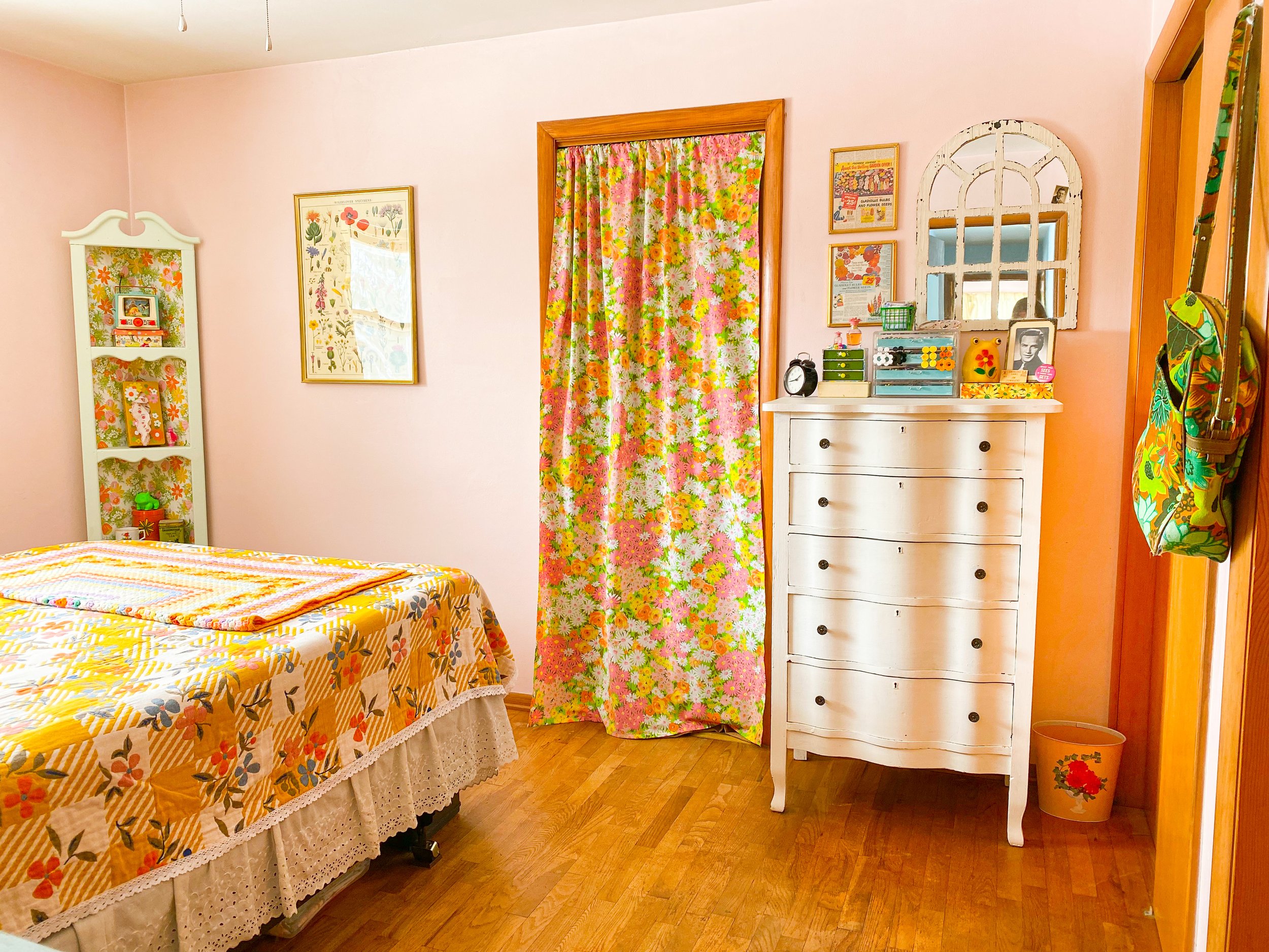 vintage bedroom furniture