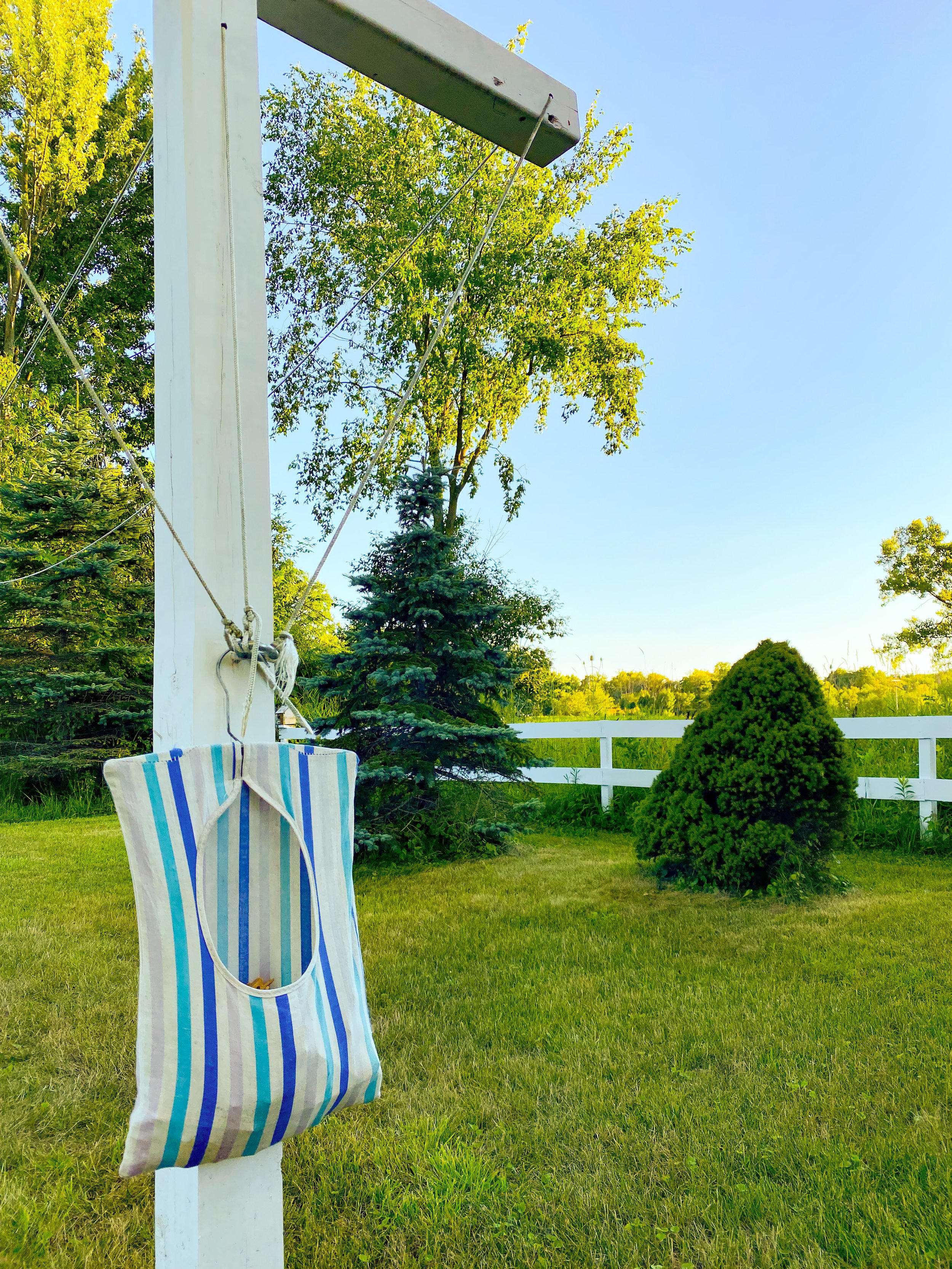 Drying Laundry the Vintage Way - How to Use a Clothesline — Emily
