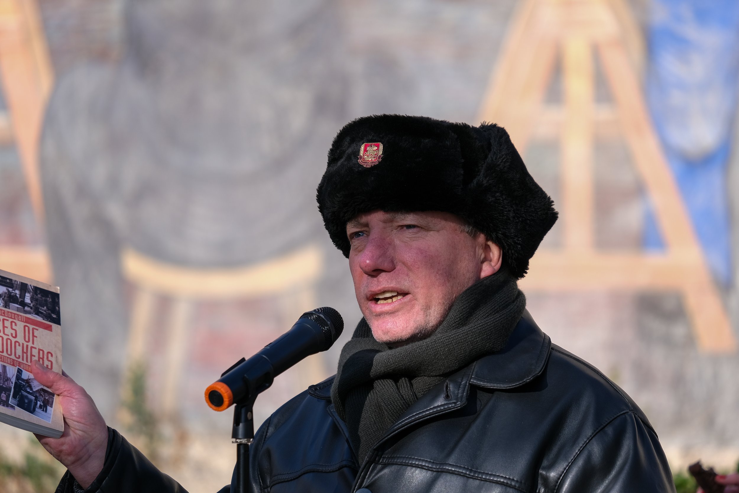 Cllr Gordon Munro at the Read In