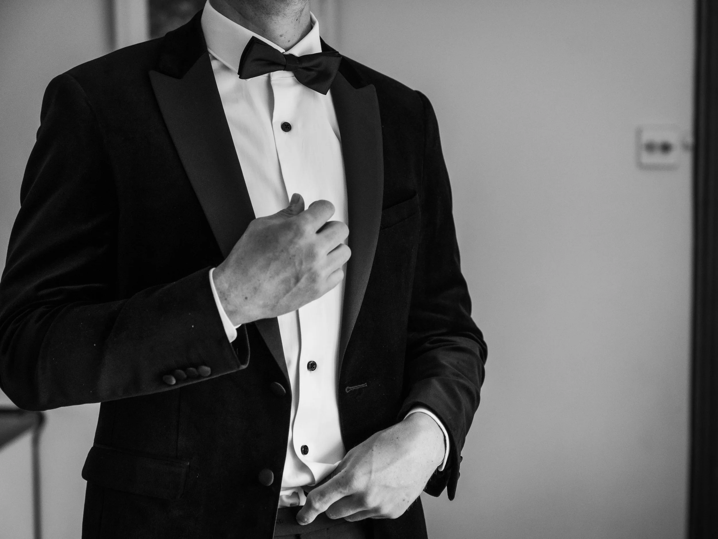 Niamh & Darren Lakeside Candid Dreamers Wedding Photography-3.jpg