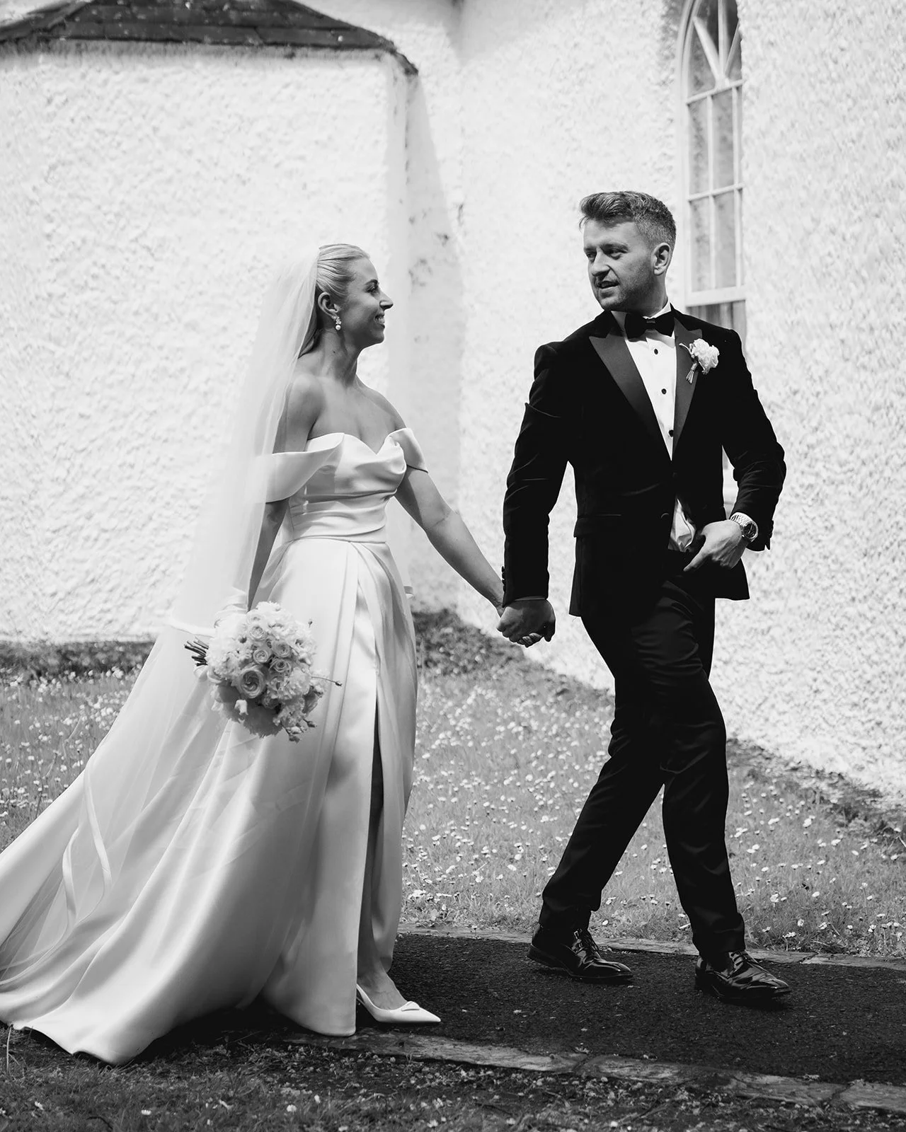 Caoimhe & Joey Candid Dreamers Wedding Photography Cloughjordan House Documentary Wedding Photogrpahy -327.jpg