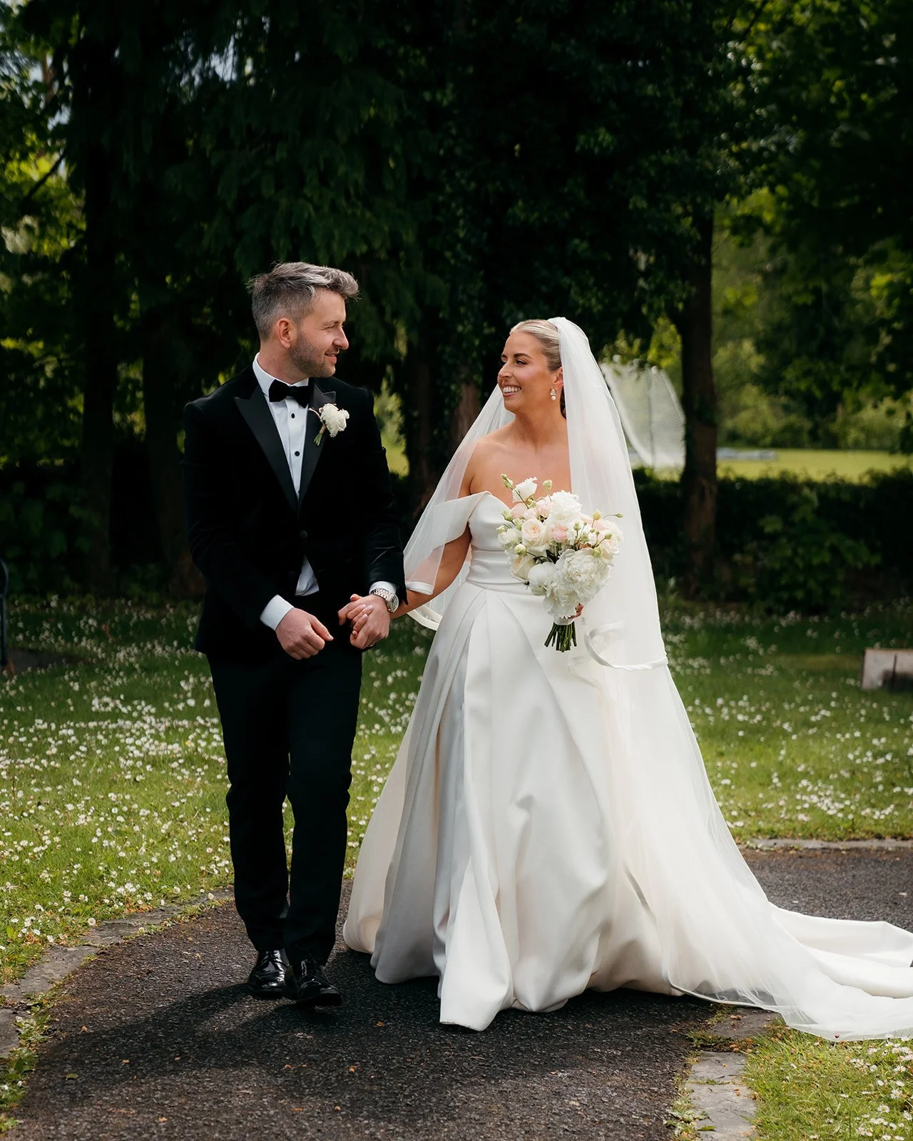 Caoimhe & Joey Candid Dreamers Wedding Photography Cloughjordan House Documentary Wedding Photogrpahy -343.jpg