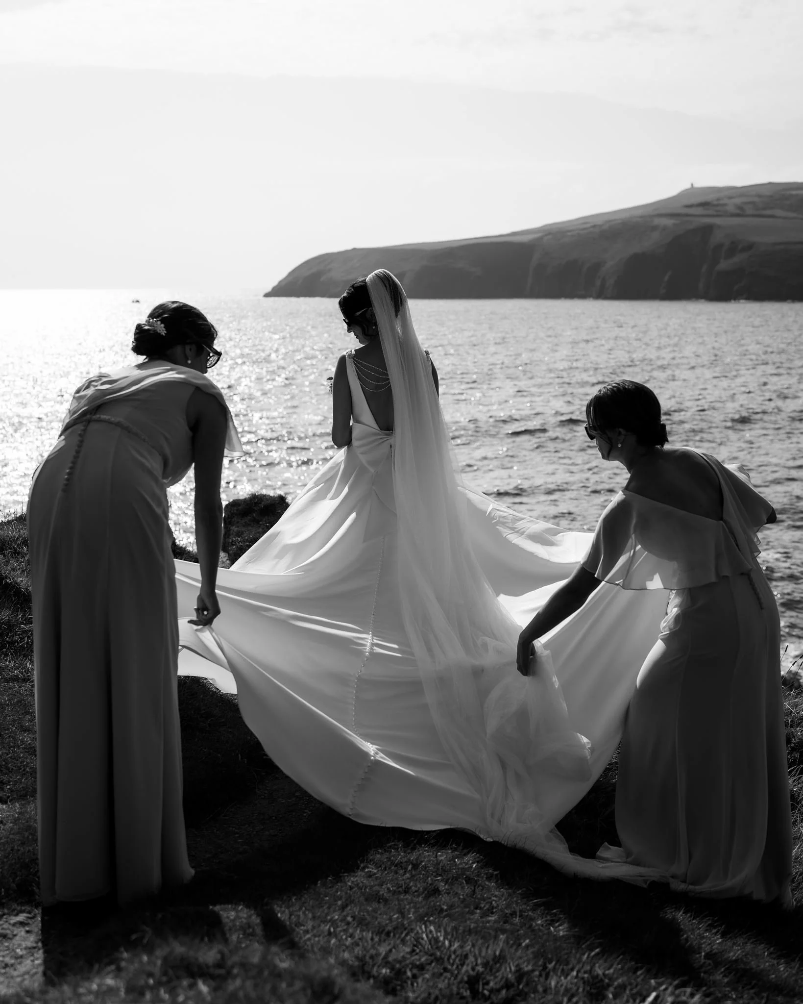 Elaine and James Candid Dreamers Documentary Wedding Photography Dingle Ireland-21.jpg