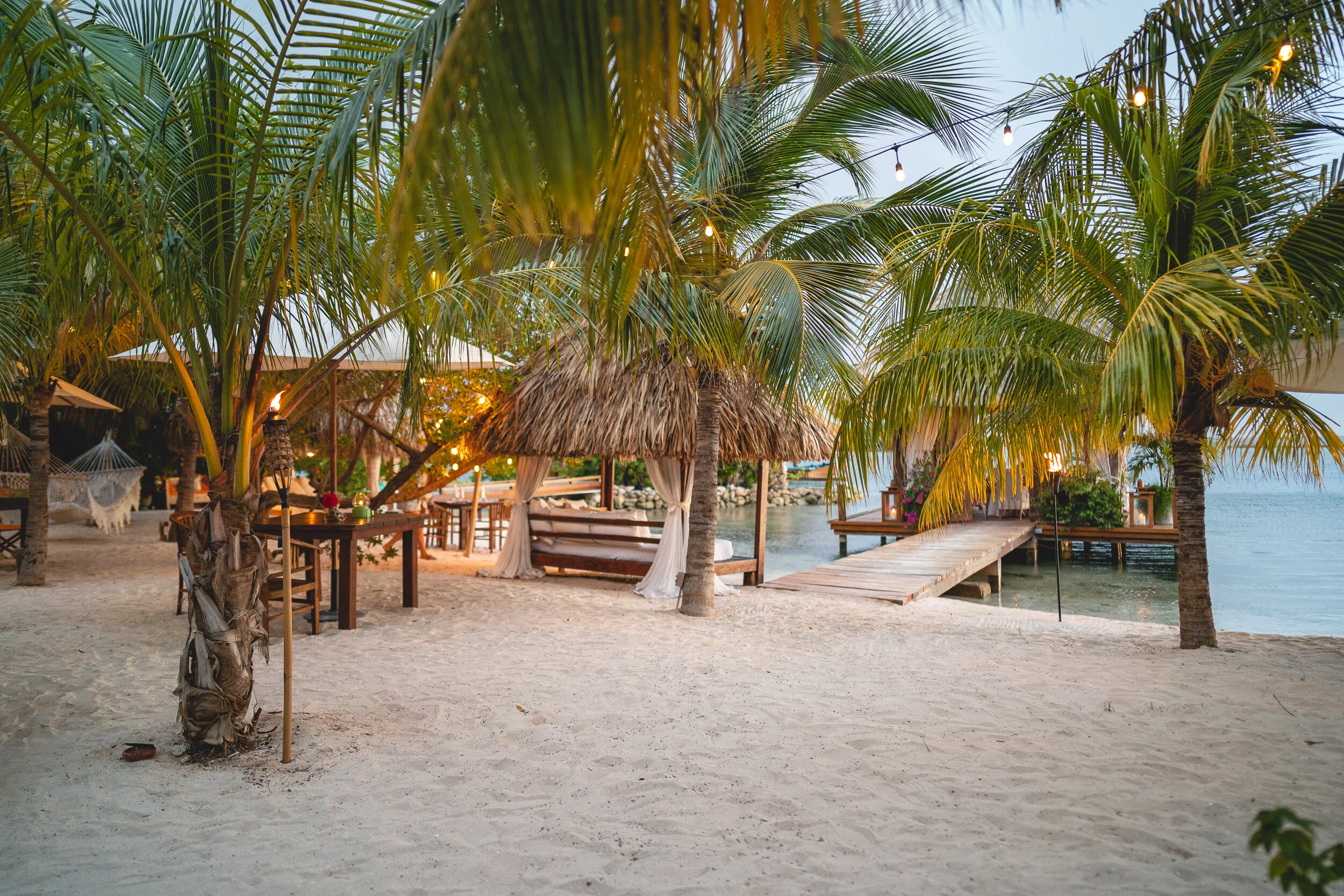 Romantic Overwater and Beach Restaurant — Aruba Ocean Villas